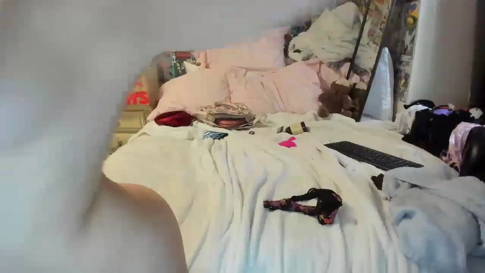 Gallery image thumbnail from Horizon_Blue's myfreecams stream on, 05/16/2023, 14:20 image 6 of 20
