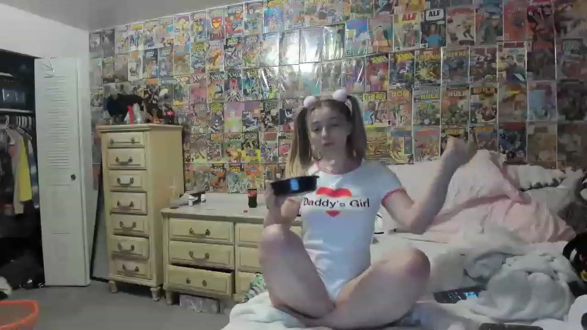 Gallery image thumbnail from Horizon_Blue's myfreecams stream on, 05/20/2023, 08:23 image 12 of 20