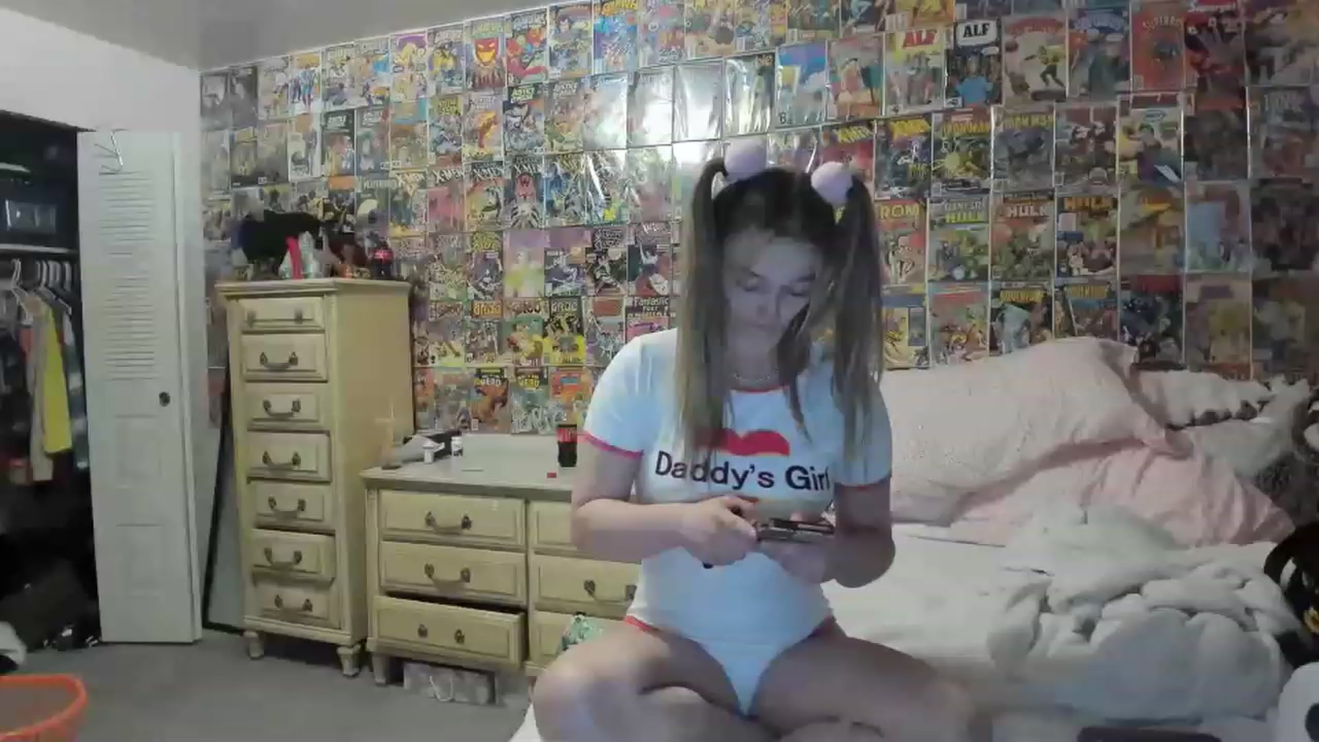 Gallery image thumbnail from Horizon_Blue's myfreecams stream on, 05/20/2023, 08:23 image 10 of 20
