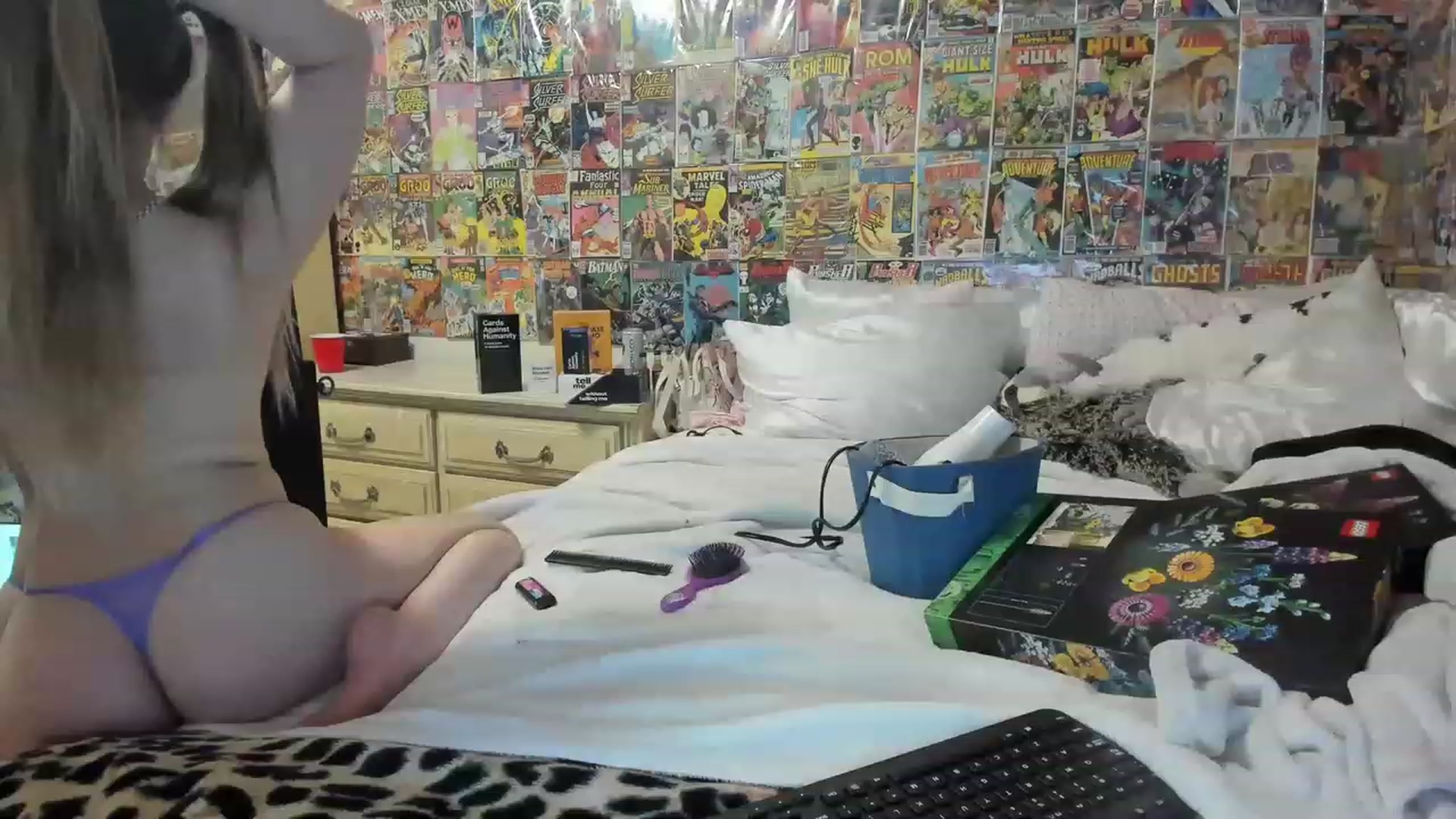 Gallery image thumbnail from Horizon_Blue's myfreecams stream on, 05/22/2023, 14:57 image 14 of 20