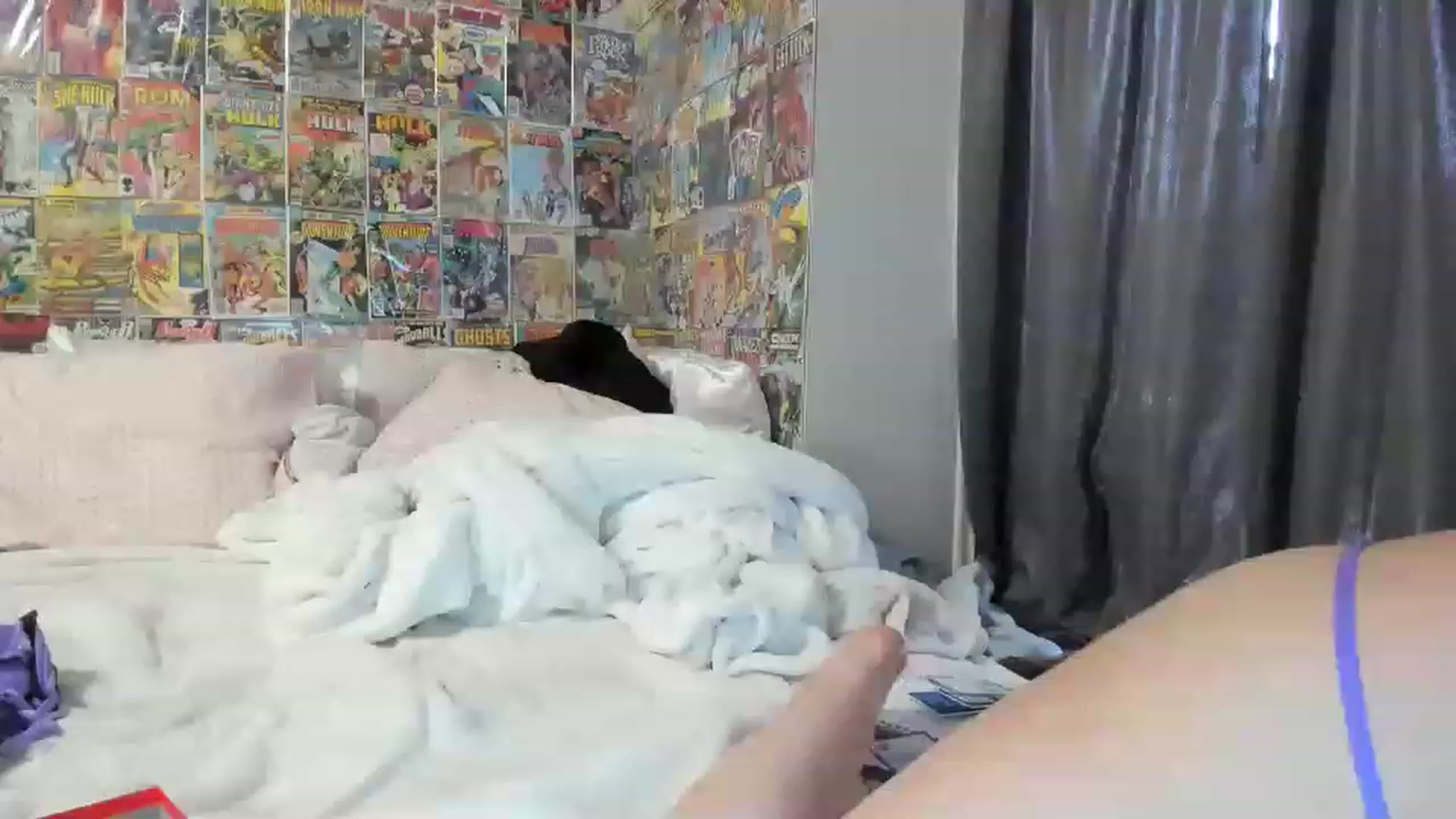 Gallery image thumbnail from Horizon_Blue's myfreecams stream on, 05/22/2023, 14:57 image 5 of 20