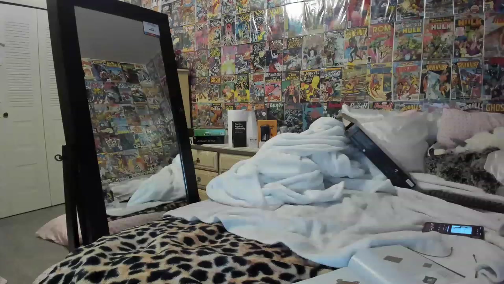 Gallery image thumbnail from Horizon_Blue's myfreecams stream on, 05/22/2023, 16:14 image 17 of 20