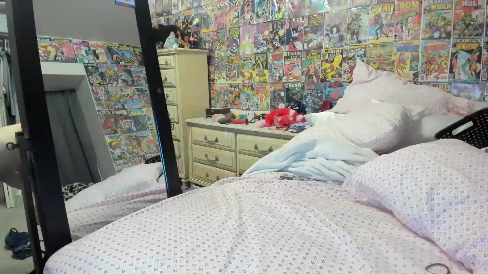 Gallery image thumbnail from Horizon_Blue's myfreecams stream on, 05/28/2023, 08:35 image 15 of 20