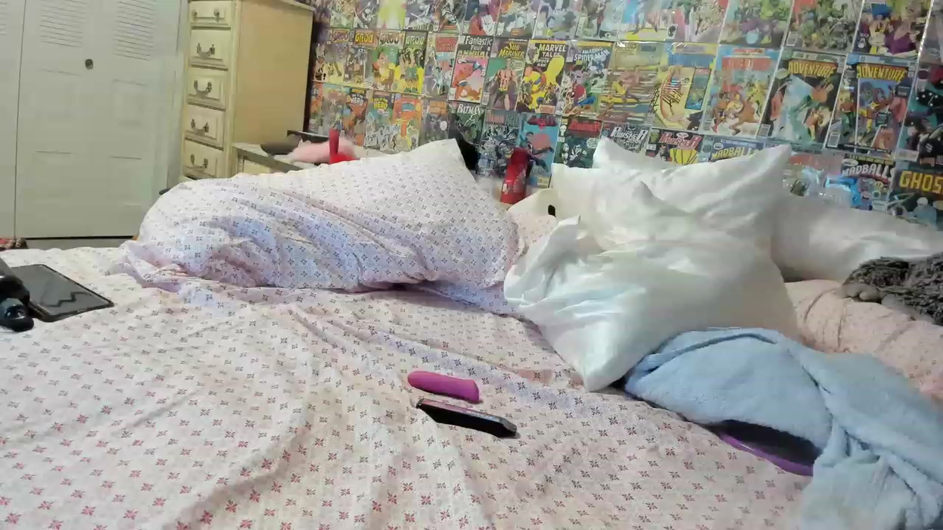 Gallery image thumbnail from Horizon_Blue's myfreecams stream on, 05/29/2023, 07:04 image 20 of 20