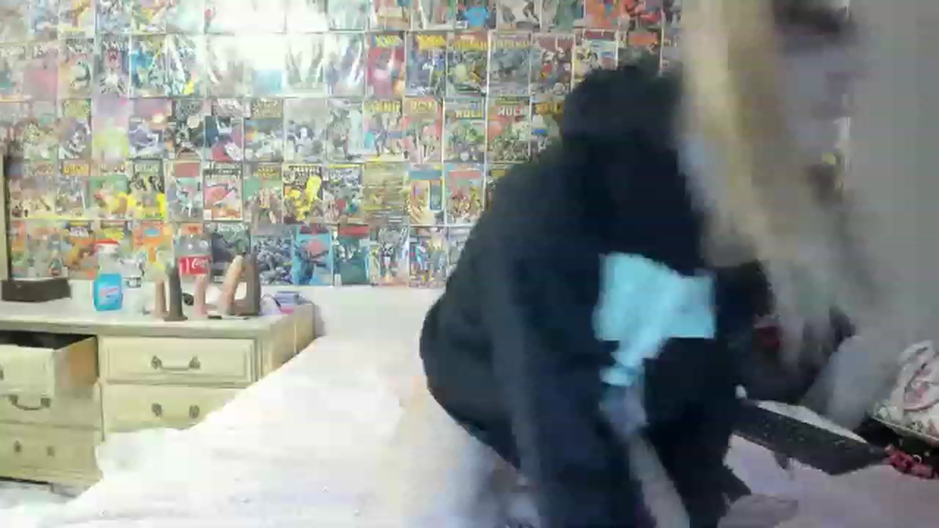 Gallery image thumbnail from Horizon_Blue's myfreecams stream on, 06/03/2023, 06:14 image 18 of 20
