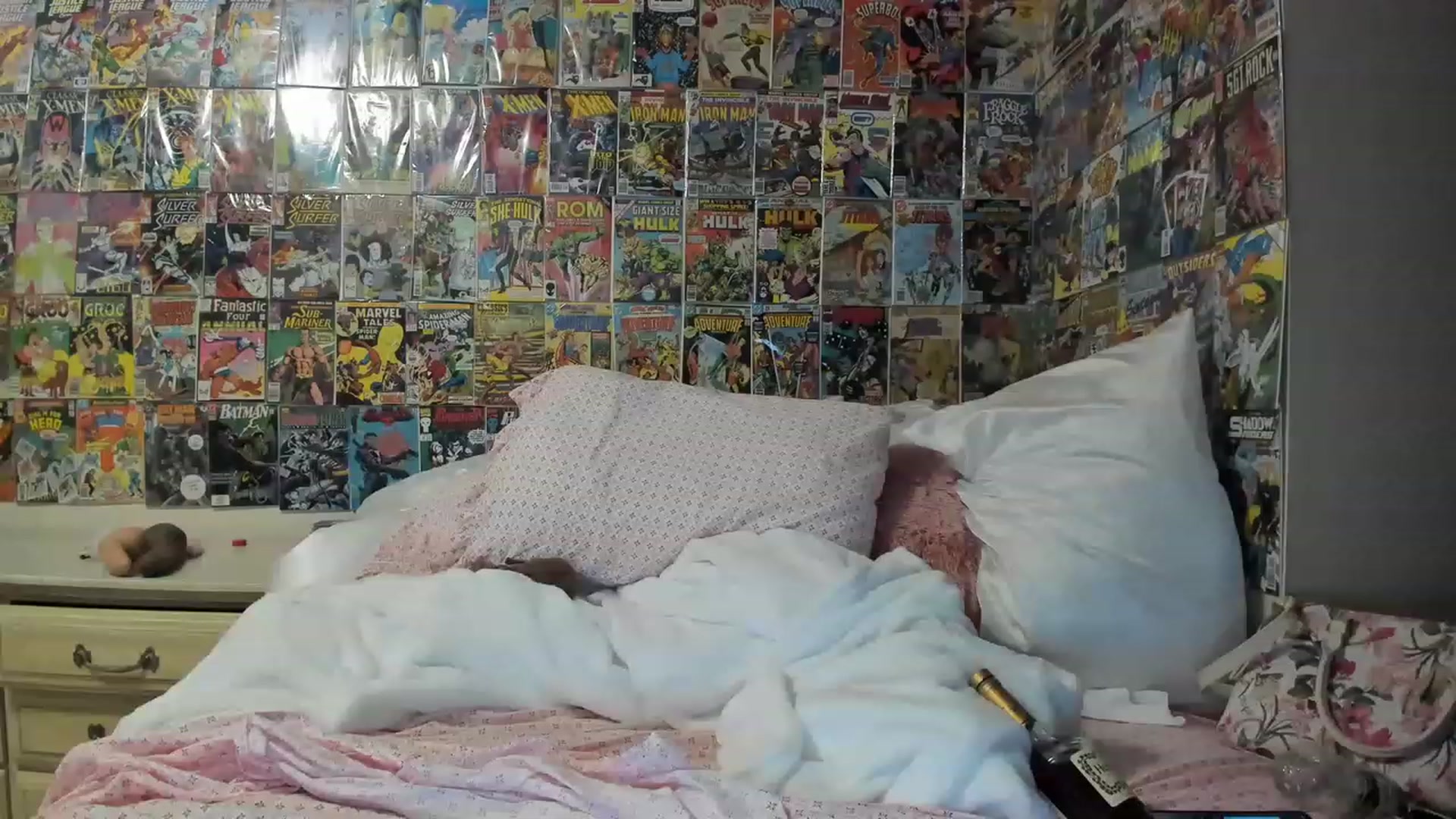 Gallery image thumbnail from Horizon_Blue's myfreecams stream on, 06/08/2023, 07:22 image 1 of 20