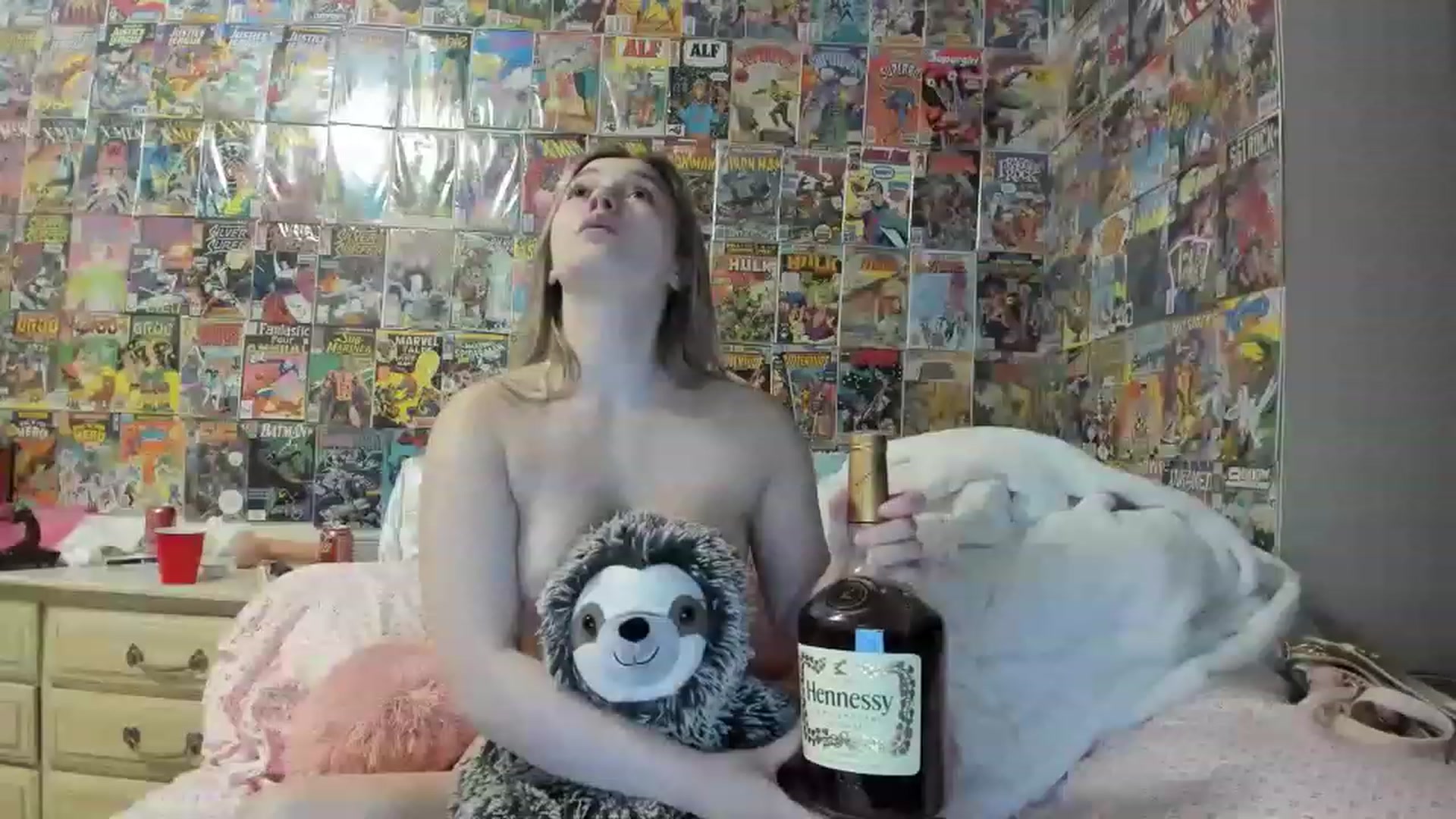 Gallery image thumbnail from Horizon_Blue's myfreecams stream on, 06/13/2023, 08:46 image 7 of 20