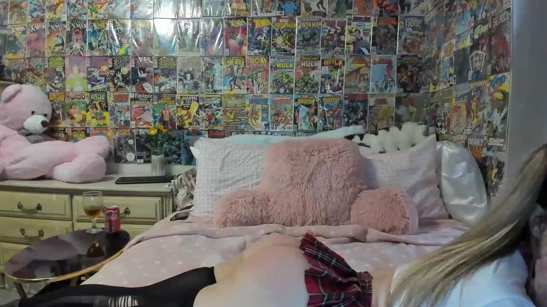 Gallery image thumbnail from Horizon_Blue's myfreecams stream on, 06/20/2023, 13:31 image 10 of 20