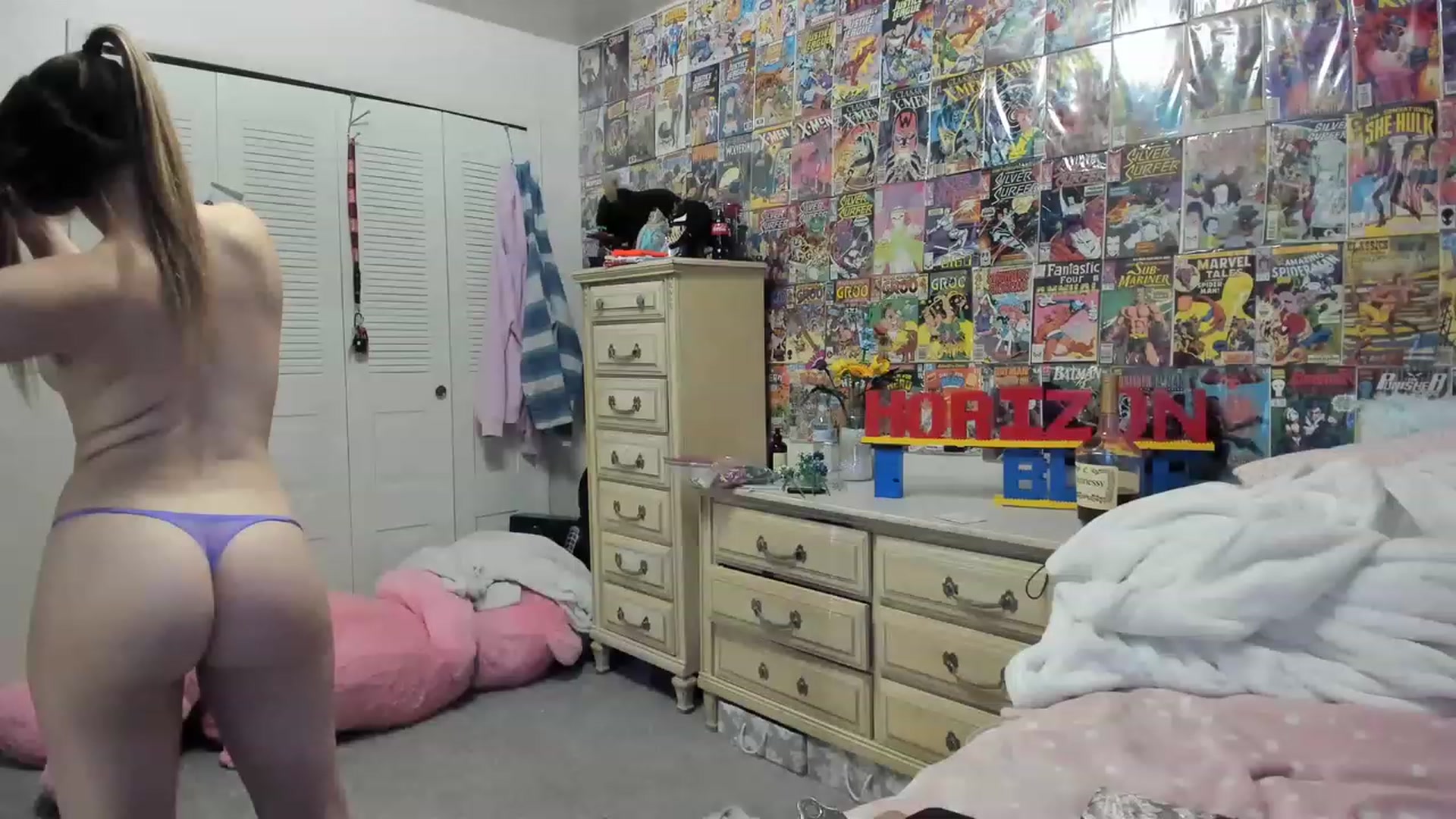 Gallery image thumbnail from Horizon_Blue's myfreecams stream on, 06/25/2023, 22:55 image 4 of 20