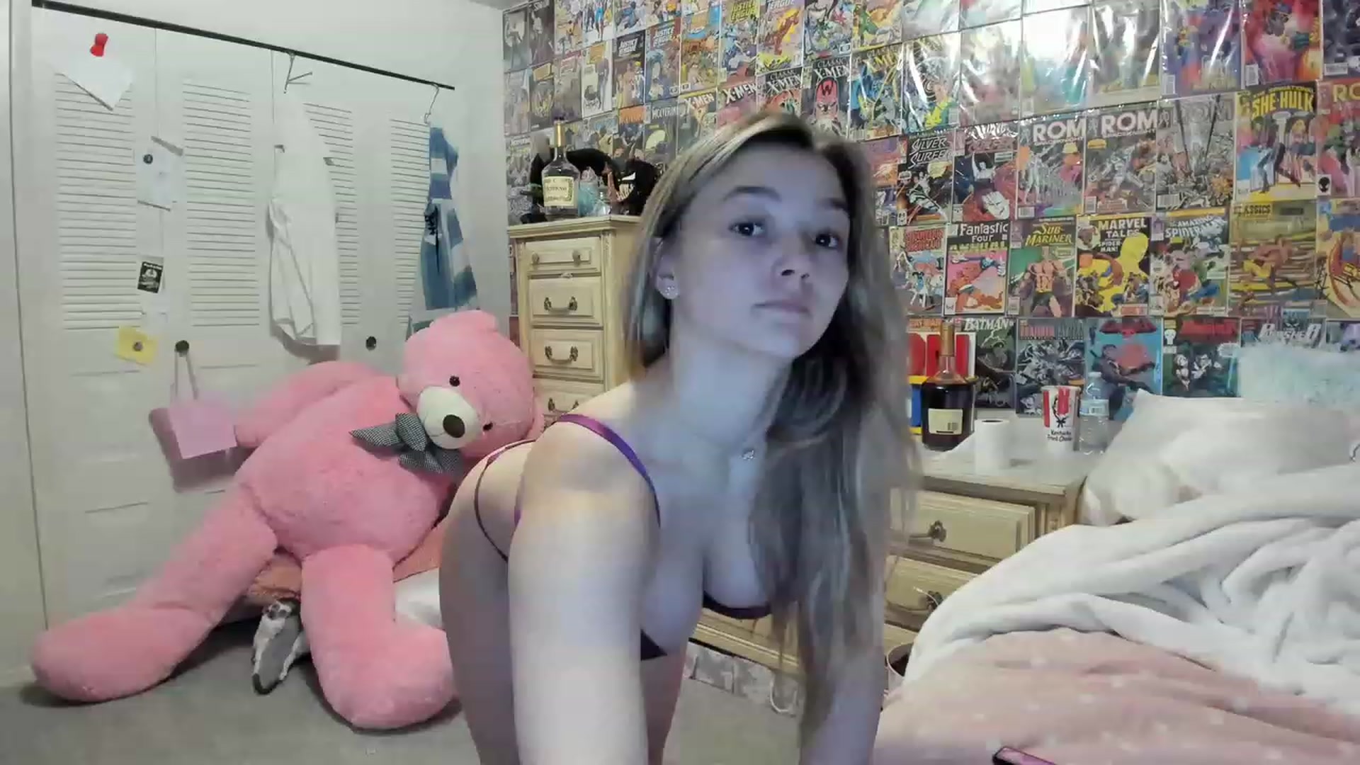Gallery image thumbnail from Horizon_Blue's myfreecams stream on, 07/11/2023, 04:41 image 5 of 20