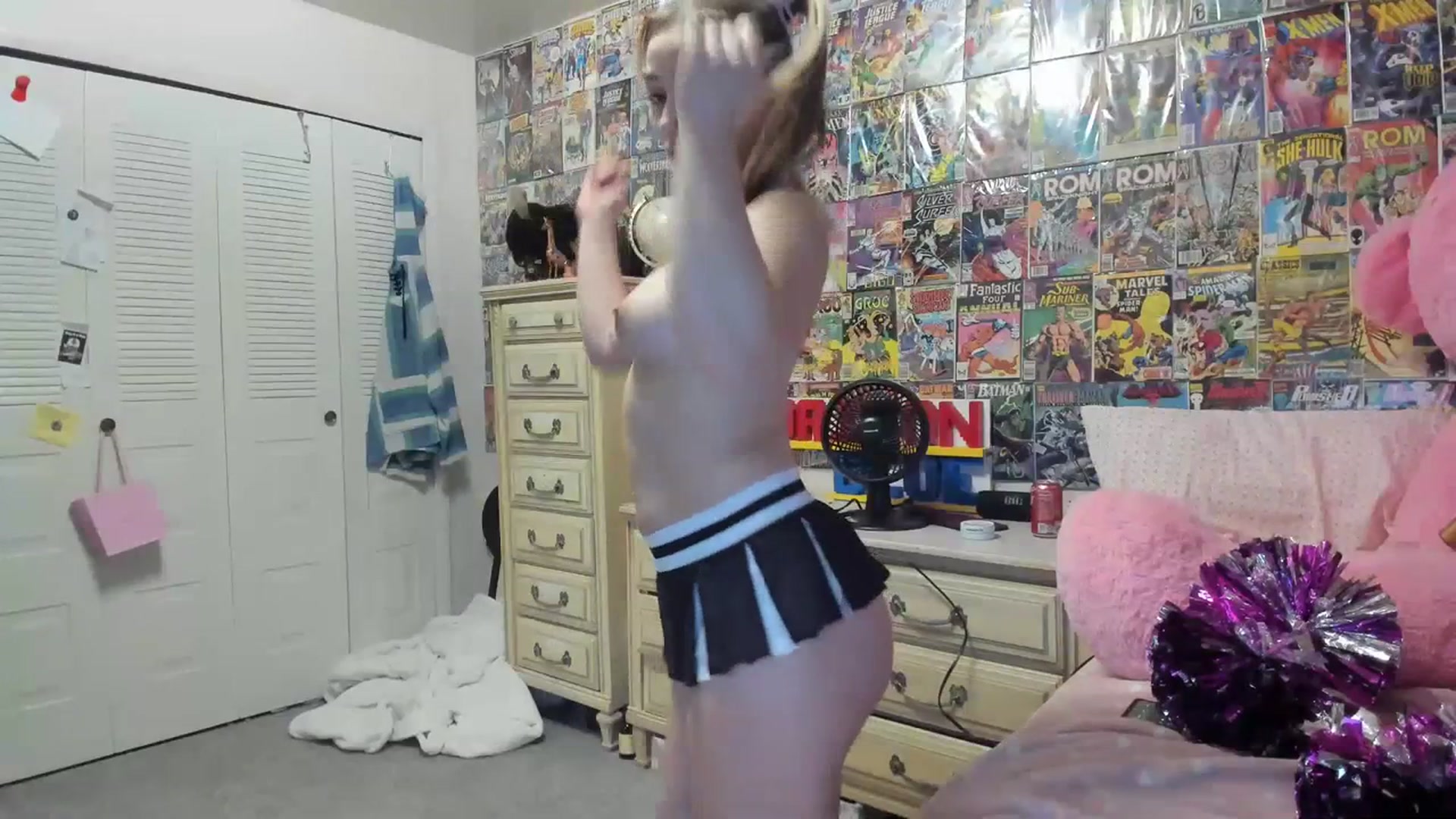 Gallery image thumbnail from Horizon_Blue's myfreecams stream on, 07/14/2023, 01:52 image 11 of 20
