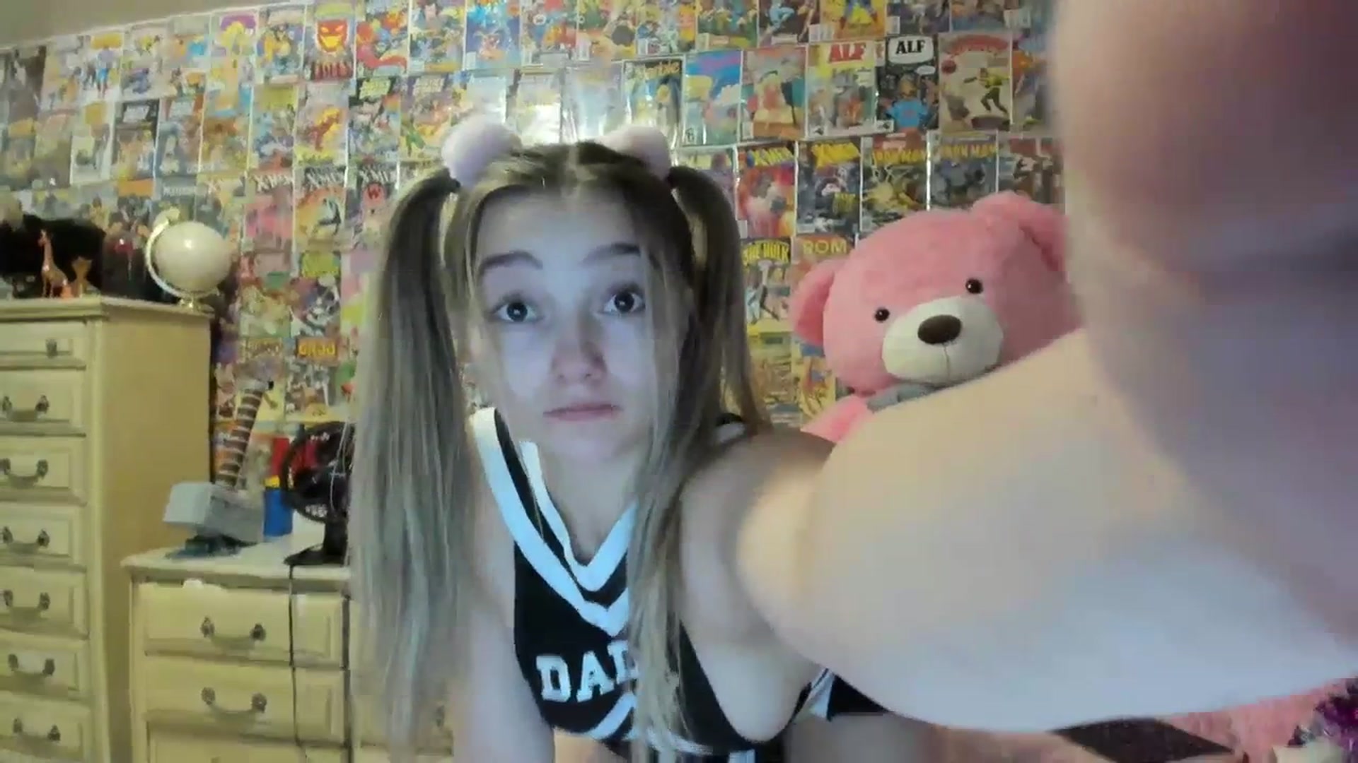 Gallery image thumbnail from Horizon_Blue's myfreecams stream on, 07/14/2023, 23:16 image 12 of 20