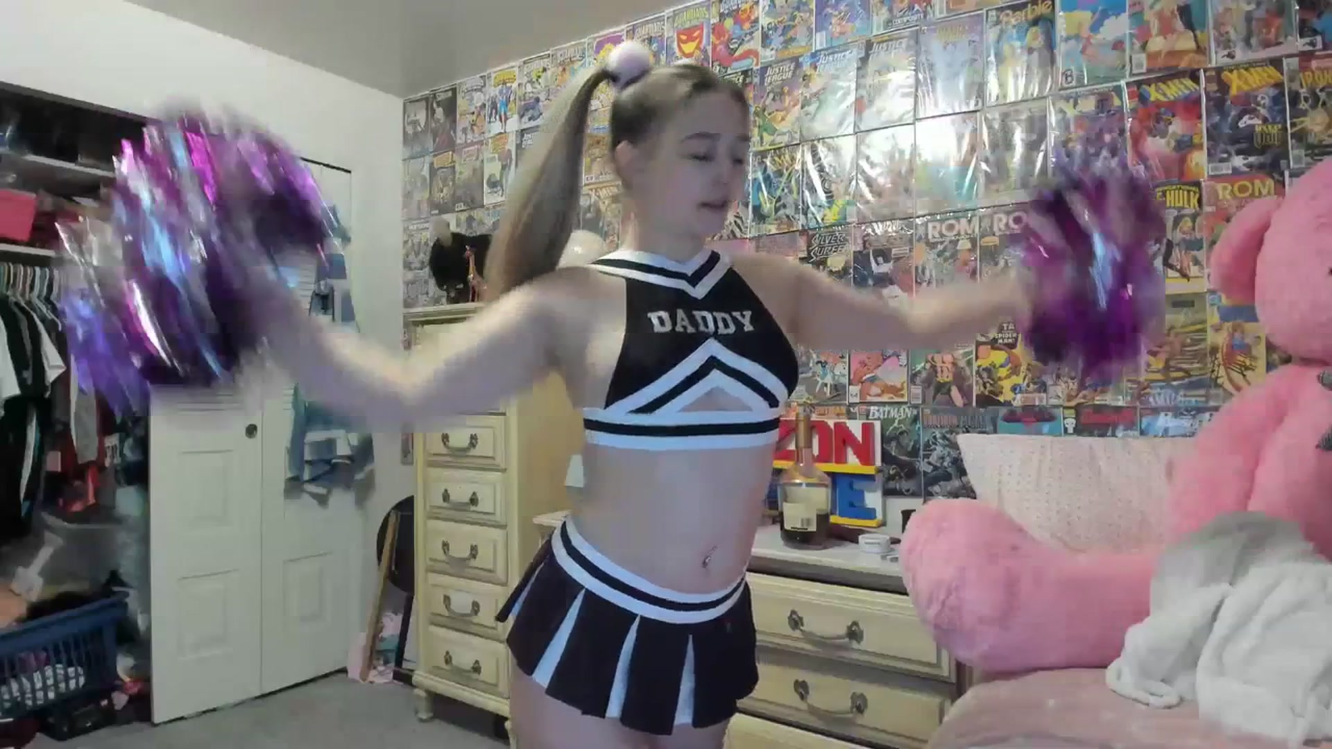Gallery image thumbnail from Horizon_Blue's myfreecams stream on, 07/14/2023, 23:16 image 4 of 20