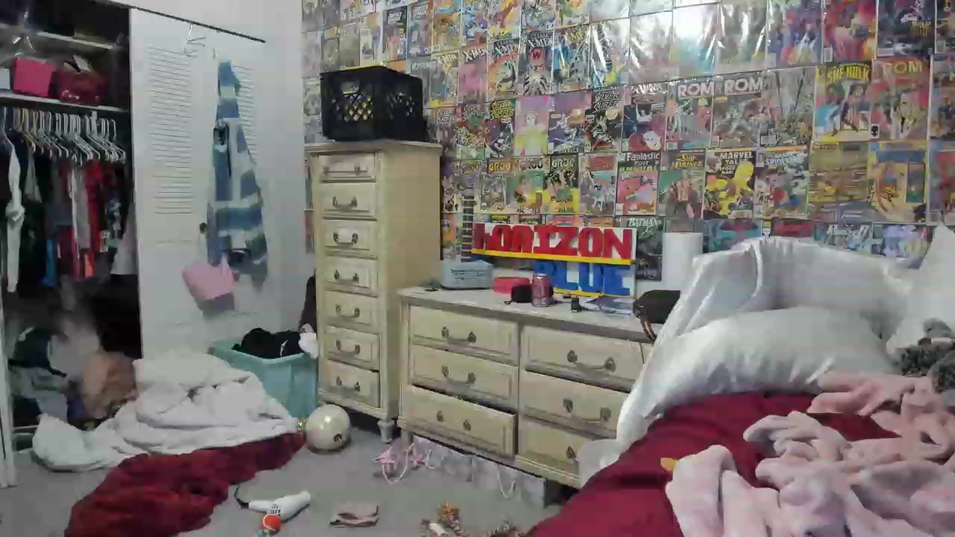 Gallery image thumbnail from Horizon_Blue's myfreecams stream on, 07/22/2023, 01:42 image 20 of 20