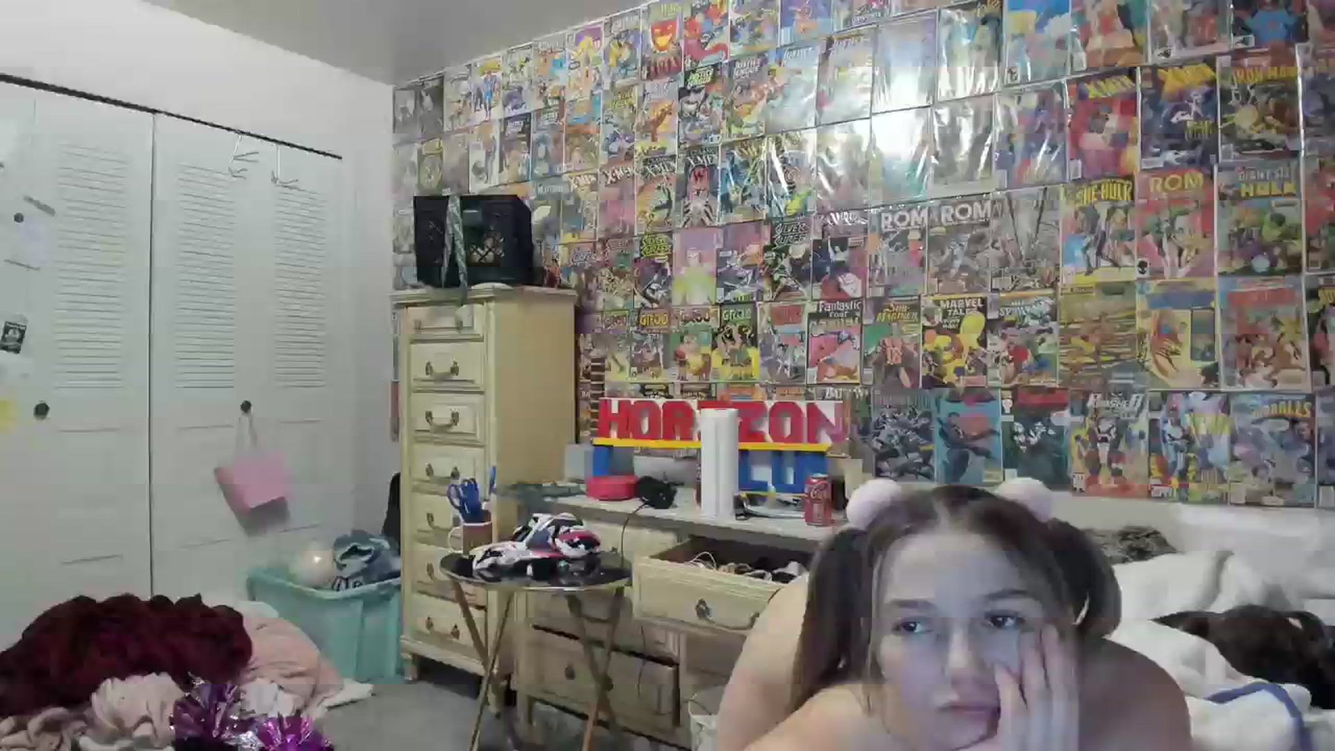 Gallery image thumbnail from Horizon_Blue's myfreecams stream on, 07/23/2023, 08:31 image 1 of 20