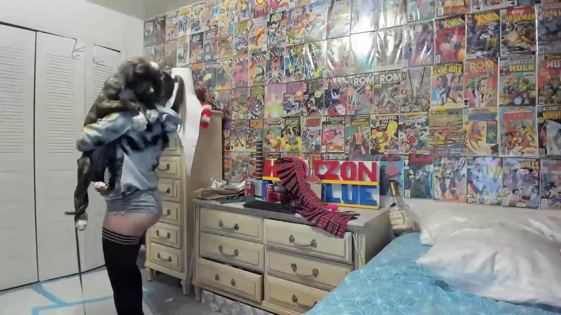 Gallery image thumbnail from Horizon_Blue's myfreecams stream on, 07/26/2023, 06:21 image 3 of 20