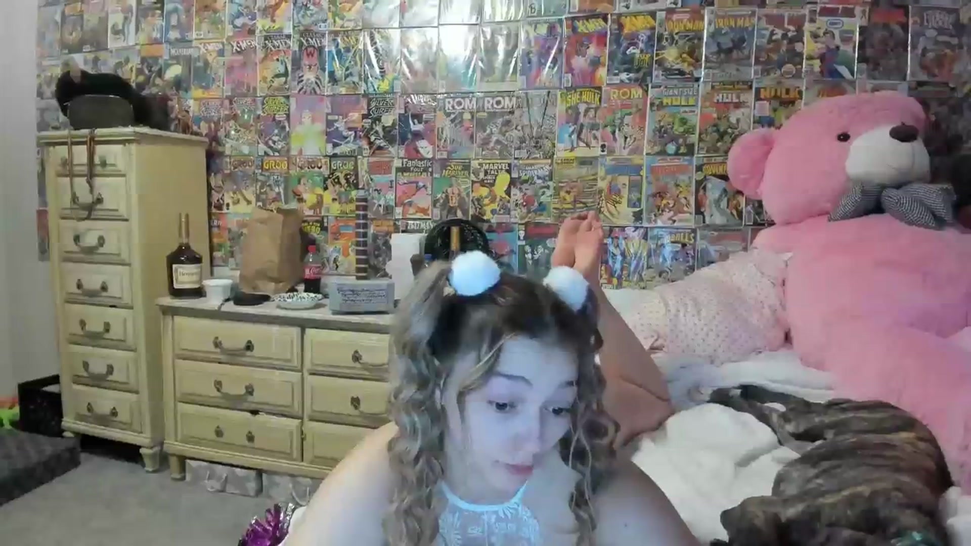 Gallery image thumbnail from Horizon_Blue's myfreecams stream on, 08/03/2023, 01:53 image 4 of 20