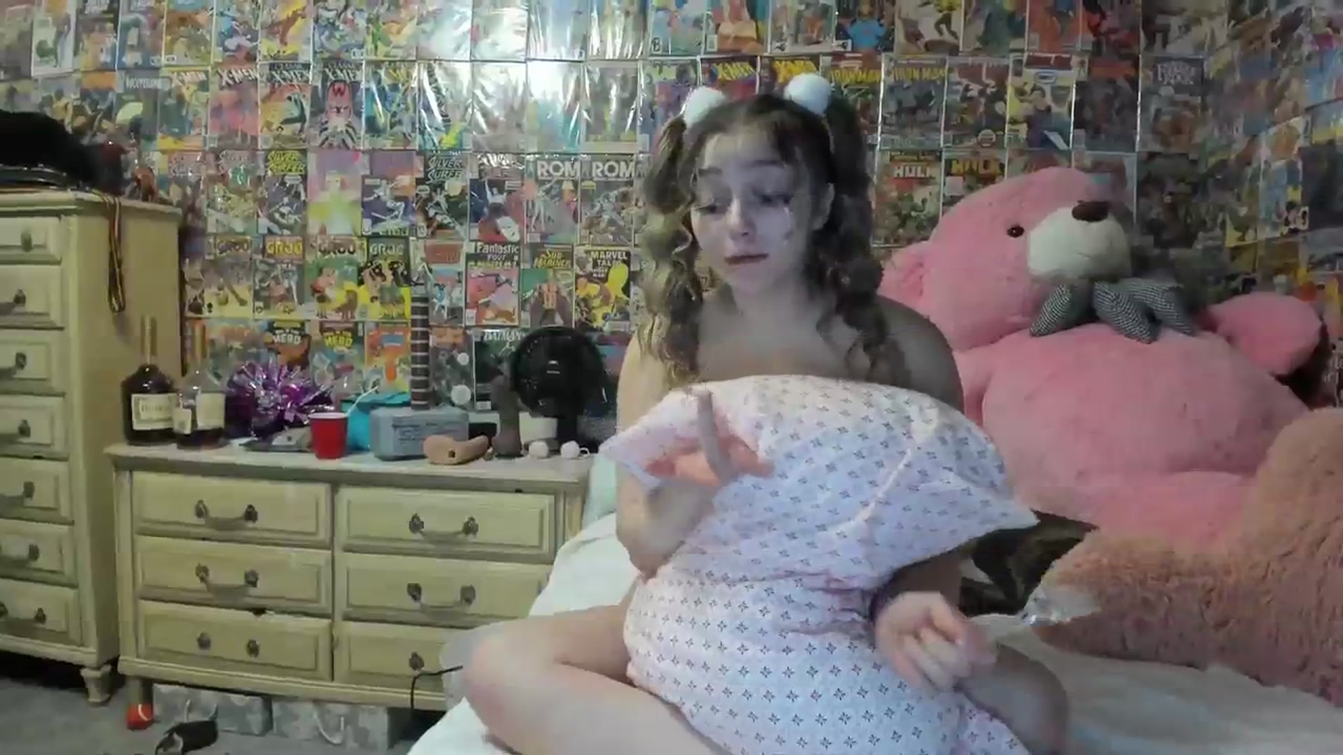 Gallery image thumbnail from Horizon_Blue's myfreecams stream on, 08/03/2023, 07:40 image 7 of 20