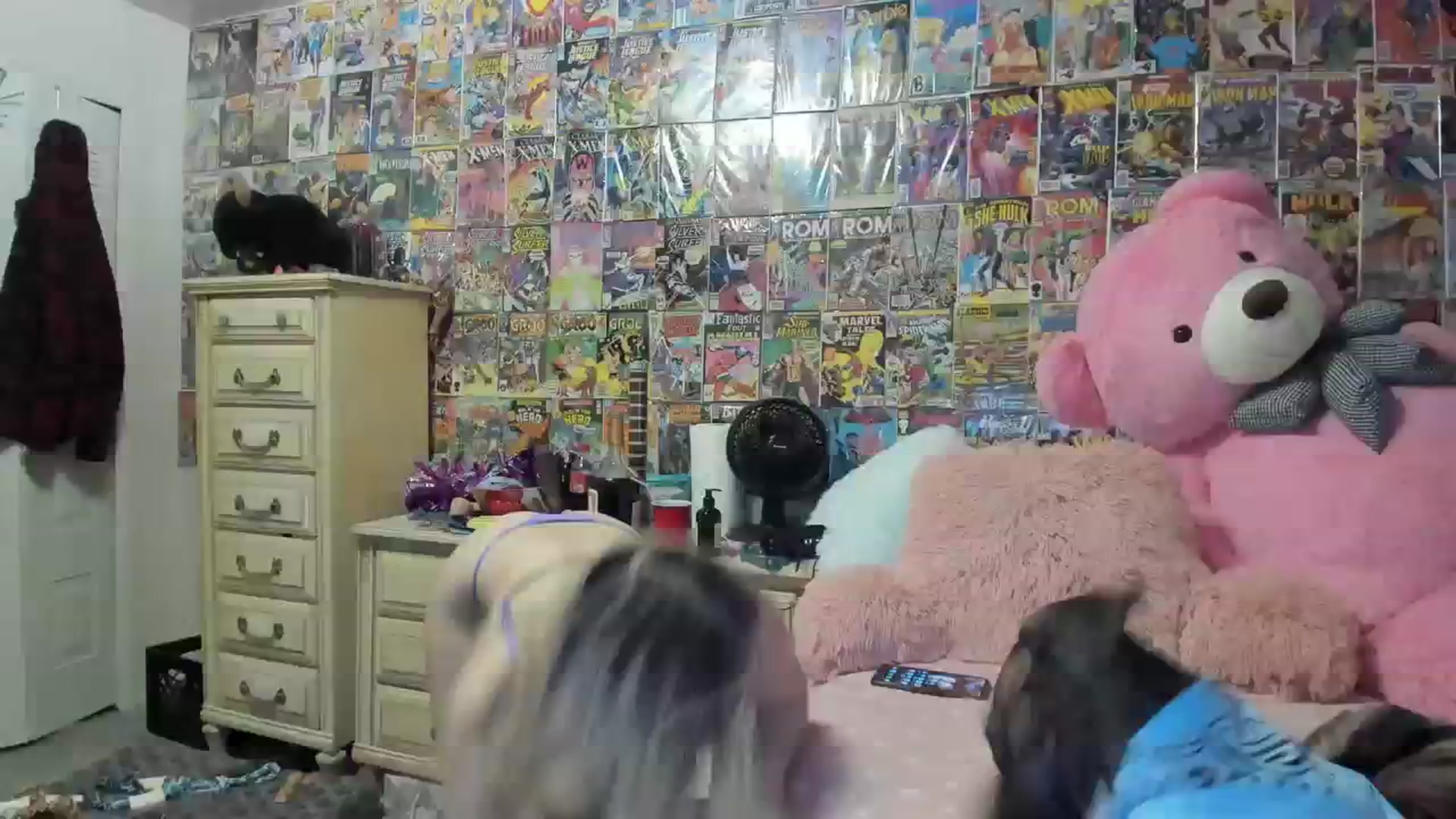Gallery image thumbnail from Horizon_Blue's myfreecams stream on, 08/04/2023, 05:27 image 20 of 20