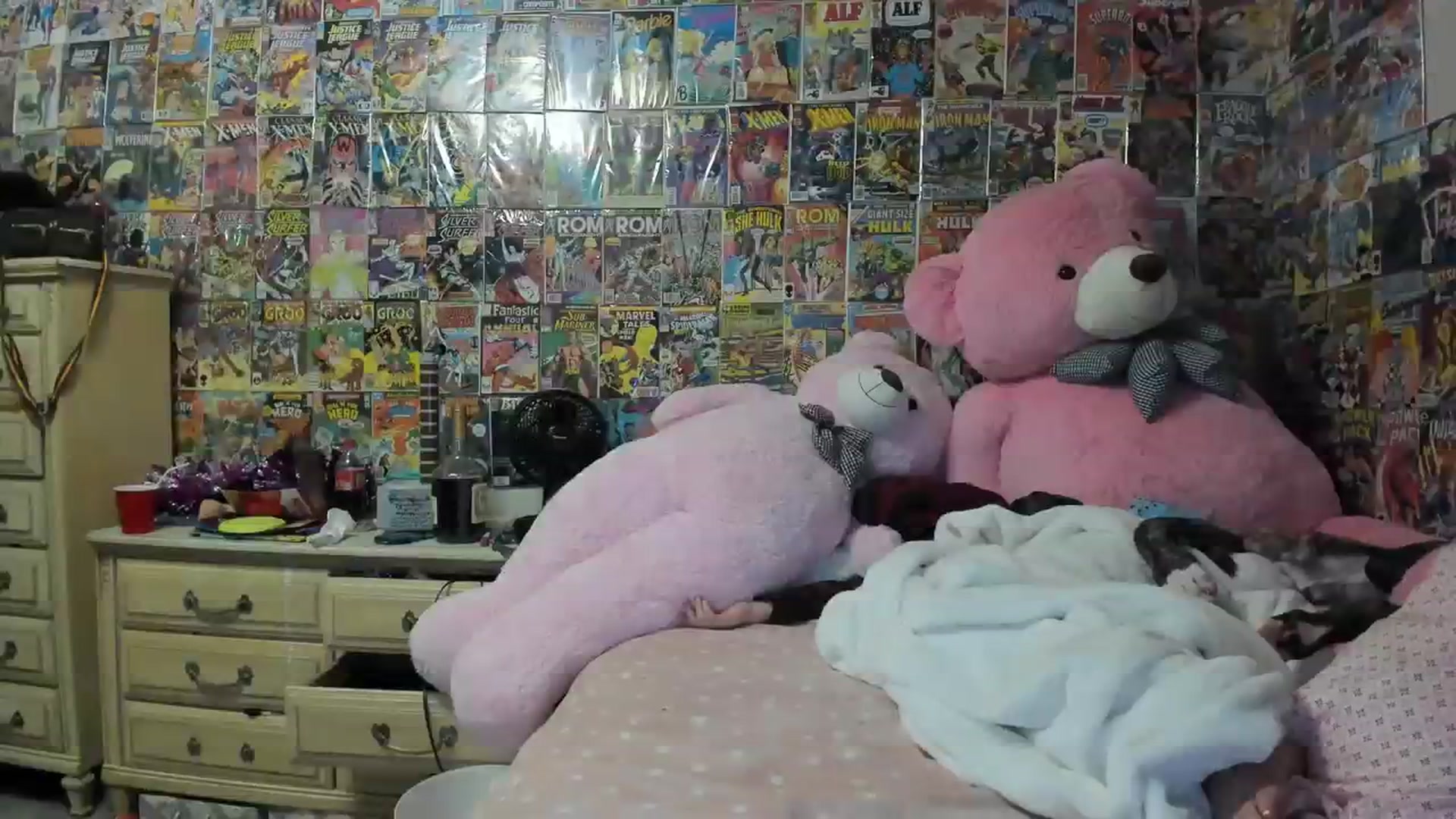Gallery image thumbnail from Horizon_Blue's myfreecams stream on, 08/04/2023, 10:39 image 14 of 20