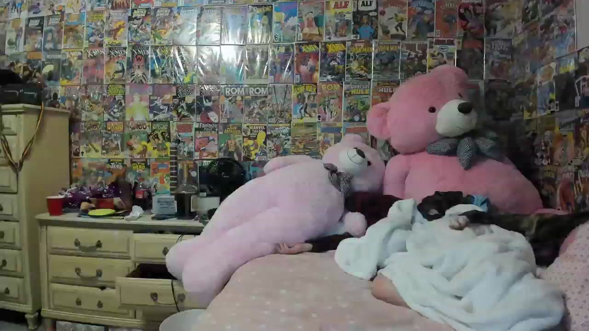 Gallery image thumbnail from Horizon_Blue's myfreecams stream on, 08/04/2023, 10:39 image 3 of 20
