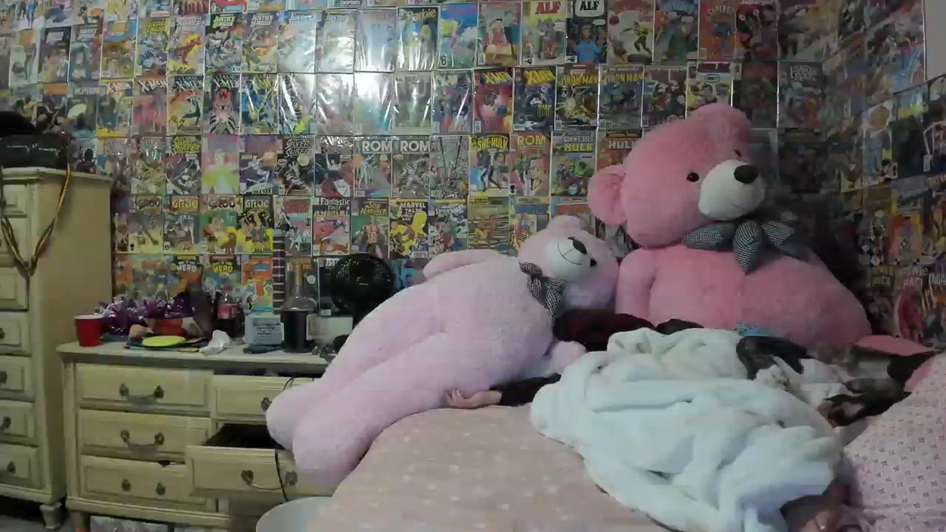 Gallery image thumbnail from Horizon_Blue's myfreecams stream on, 08/04/2023, 10:39 image 13 of 20