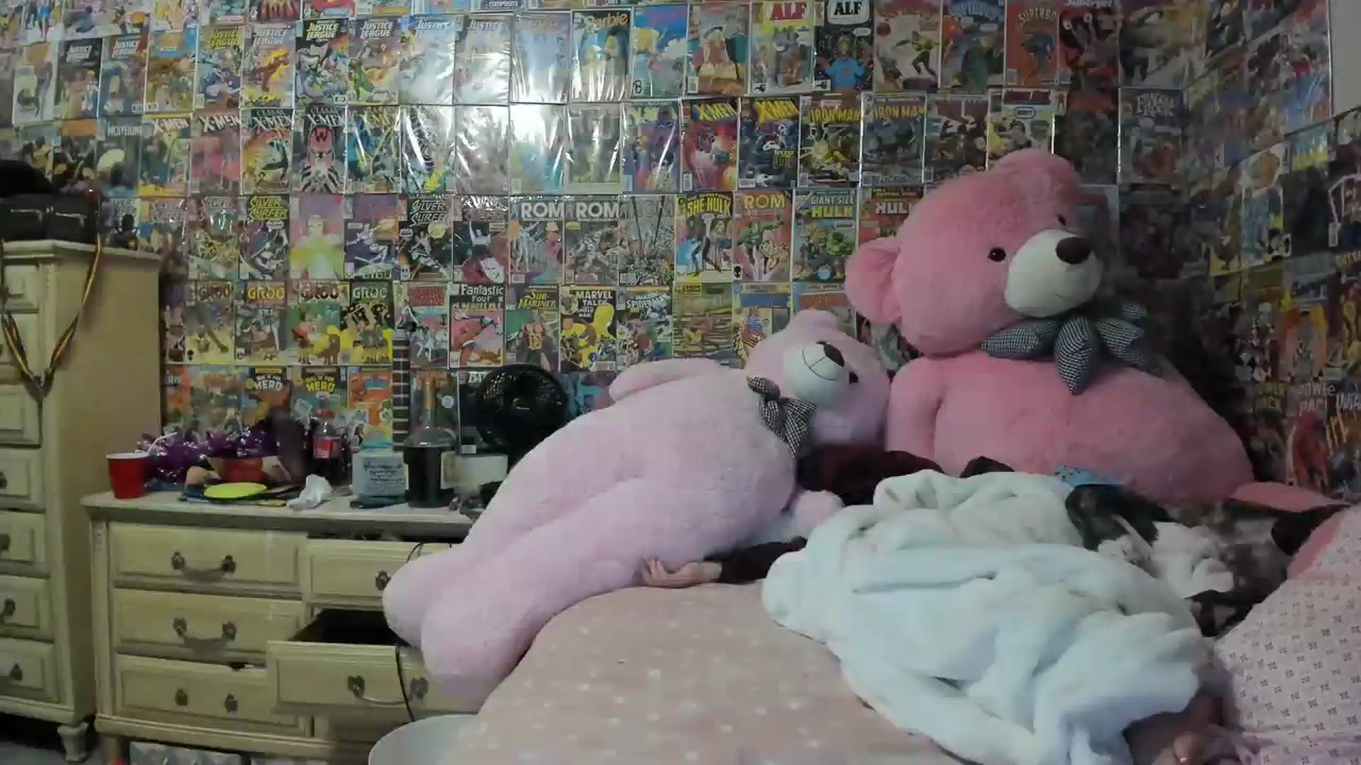 Gallery image thumbnail from Horizon_Blue's myfreecams stream on, 08/04/2023, 10:39 image 18 of 20