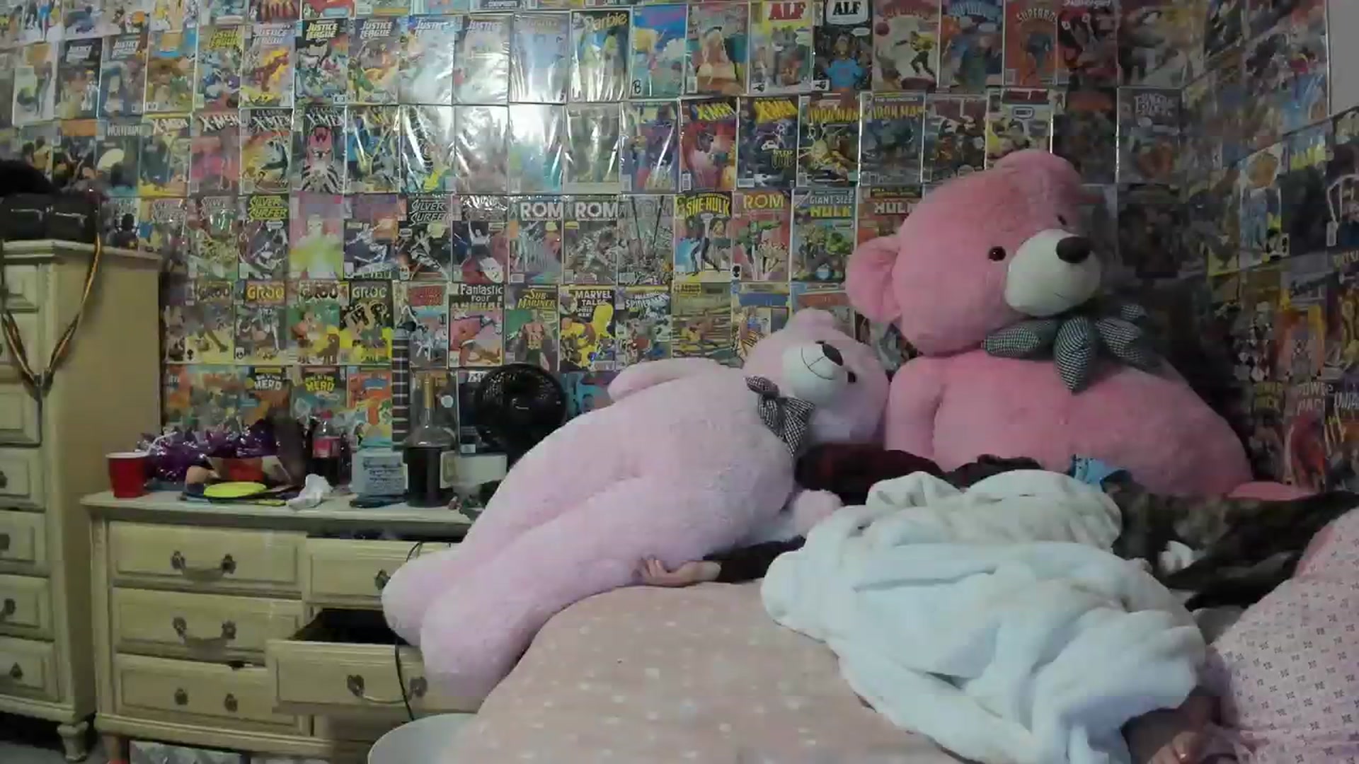 Gallery image thumbnail from Horizon_Blue's myfreecams stream on, 08/04/2023, 10:39 image 11 of 20