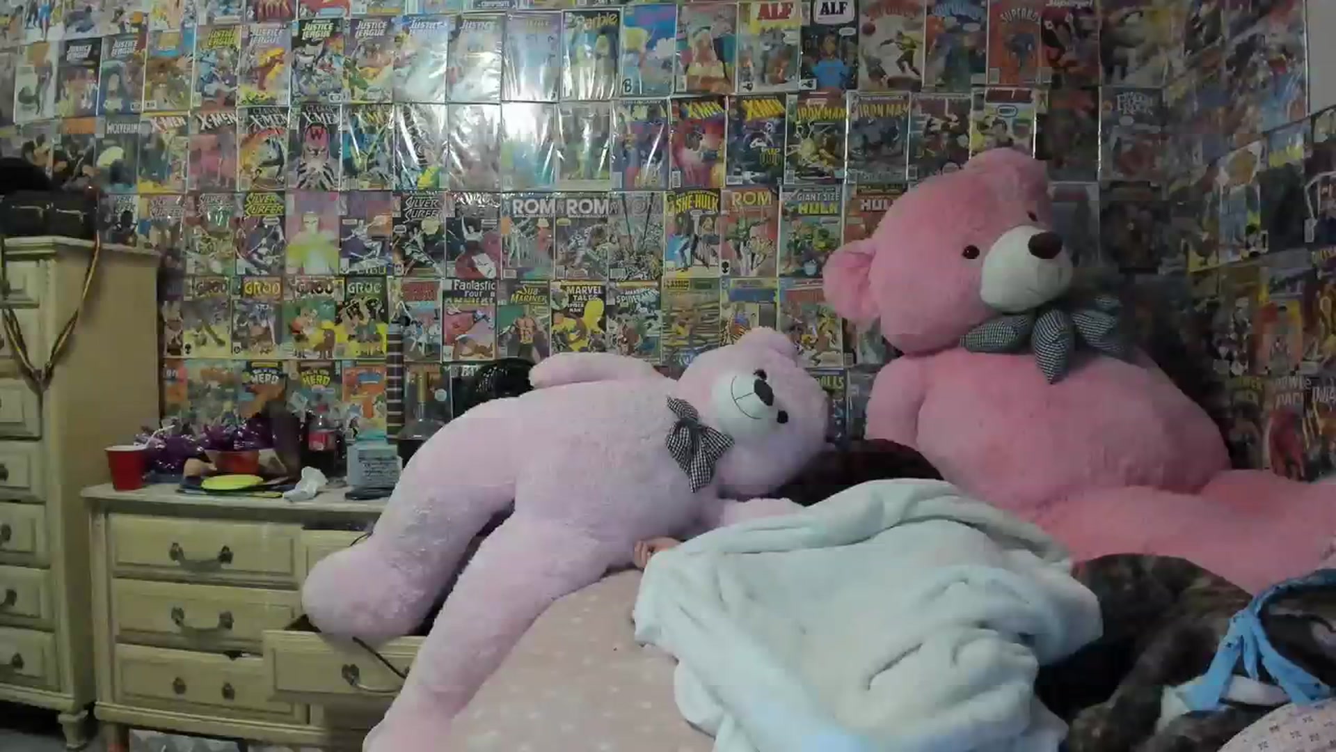 Gallery image thumbnail from Horizon_Blue's myfreecams stream on, 08/04/2023, 13:06 image 8 of 20