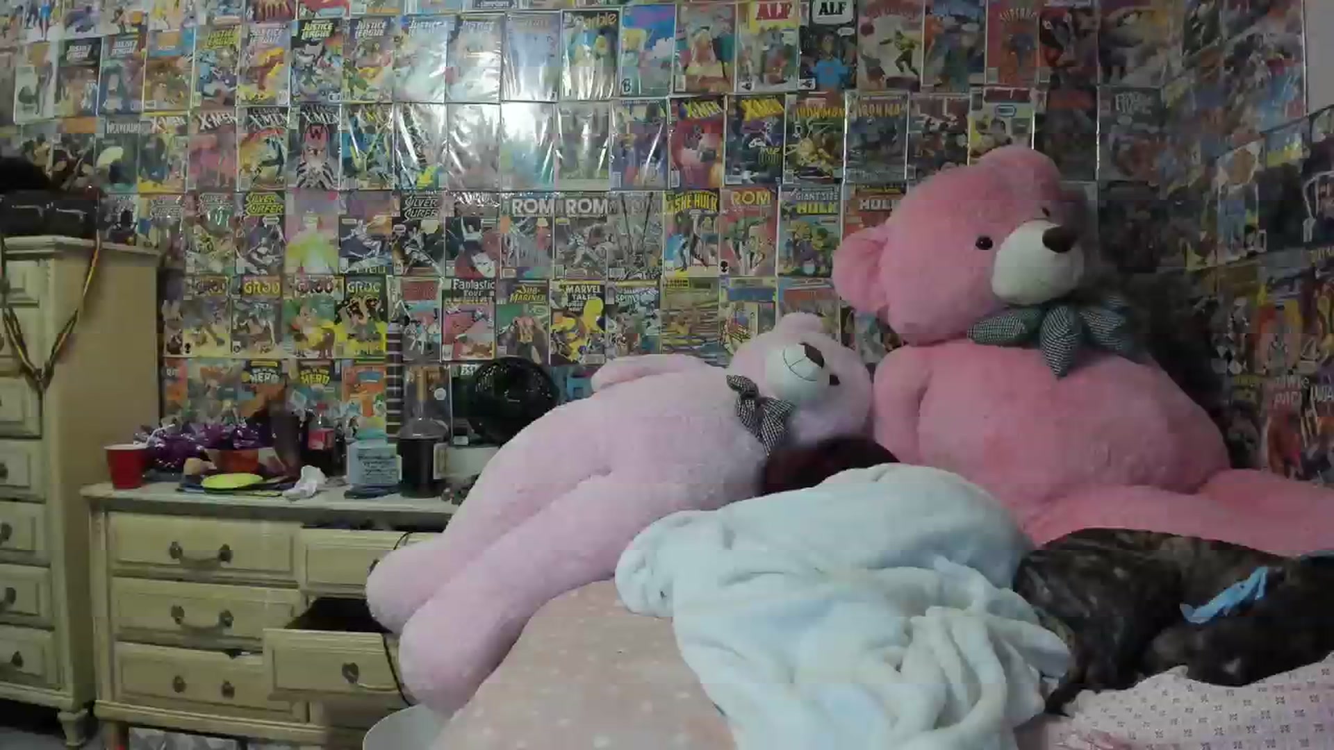 Gallery image thumbnail from Horizon_Blue's myfreecams stream on, 08/04/2023, 13:06 image 6 of 20