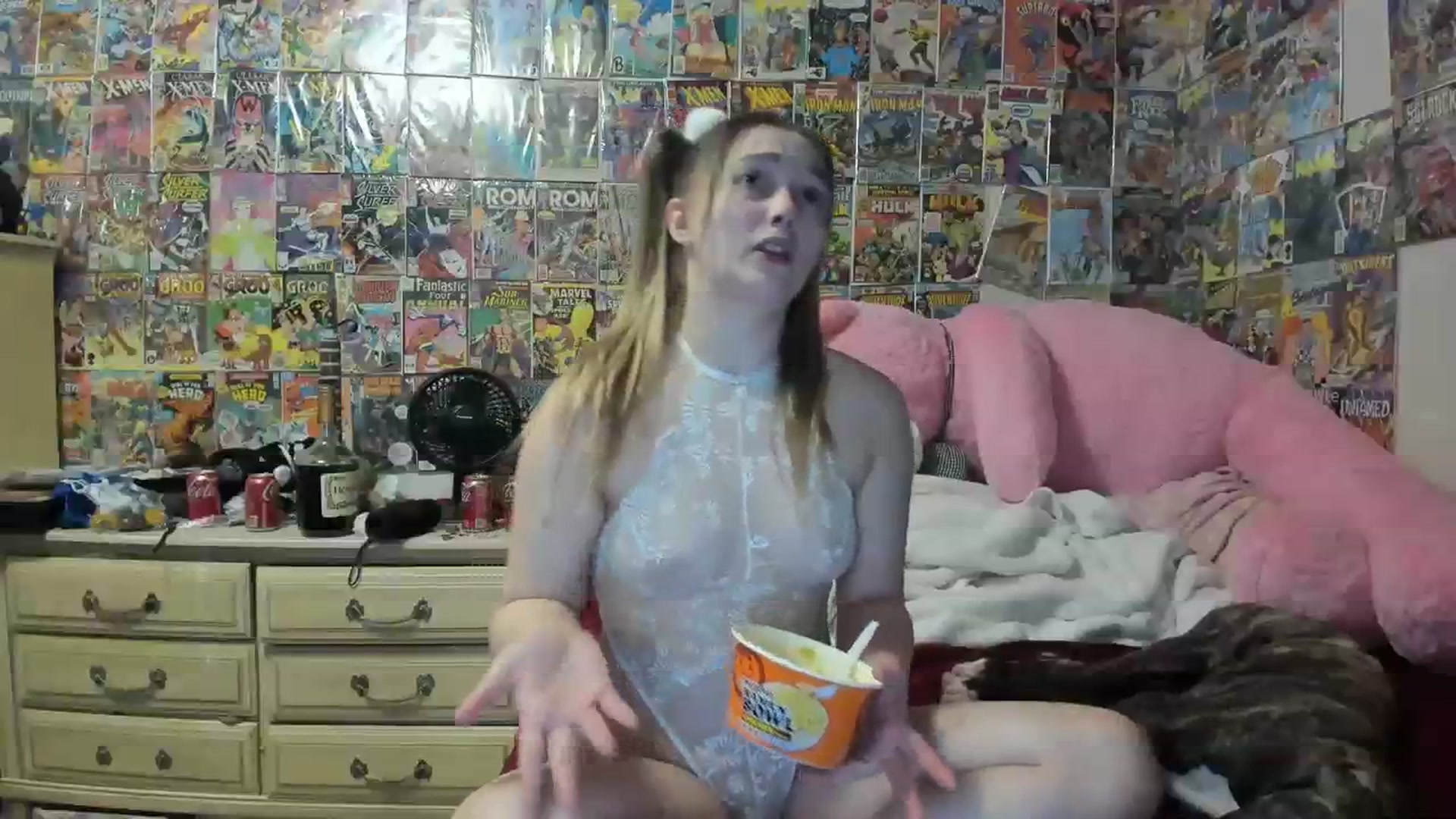 Gallery image thumbnail from Horizon_Blue's myfreecams stream on, 08/11/2023, 02:06 image 14 of 20