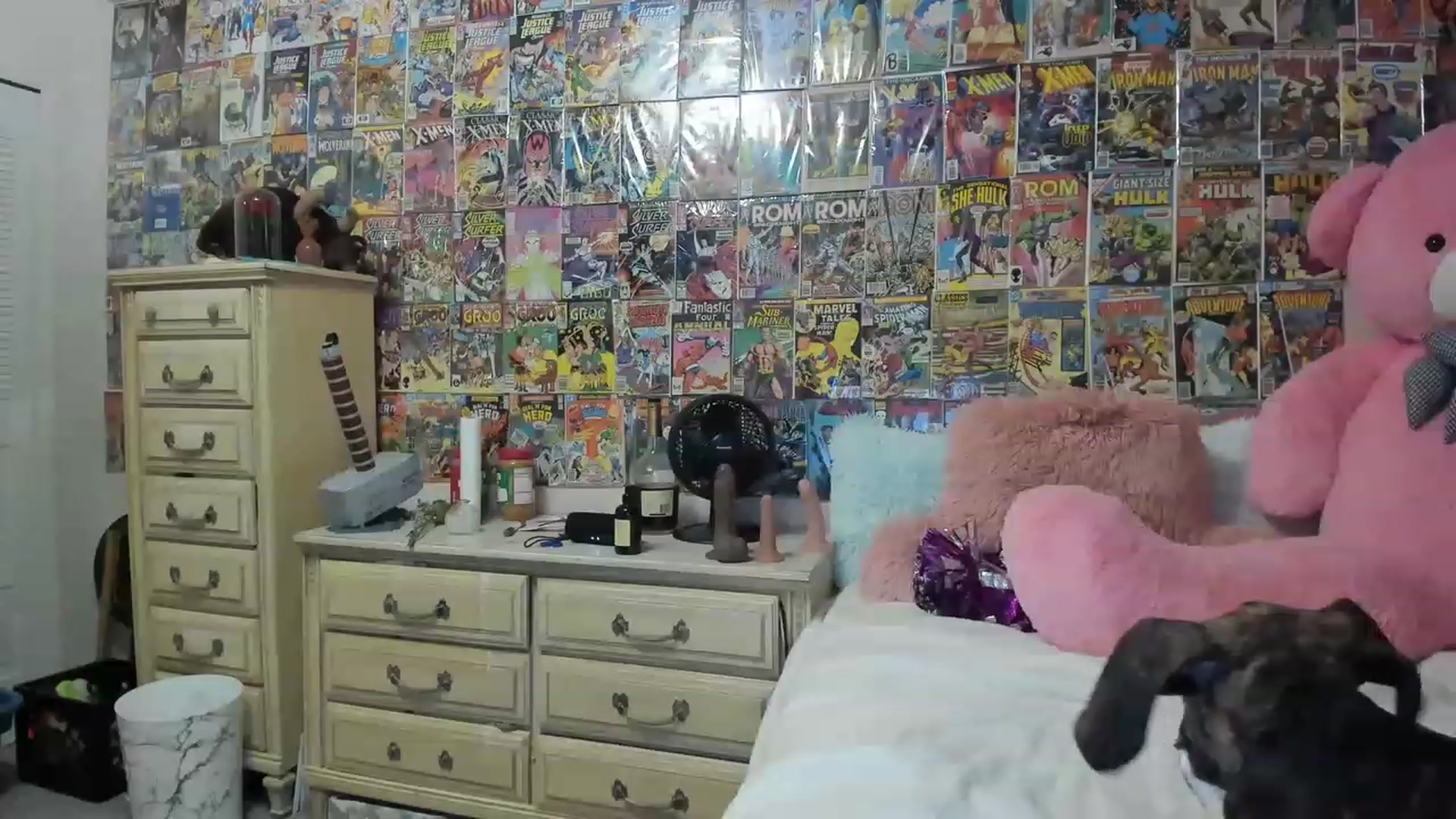 Gallery image thumbnail from Horizon_Blue's myfreecams stream on, 08/12/2023, 02:34 image 12 of 20