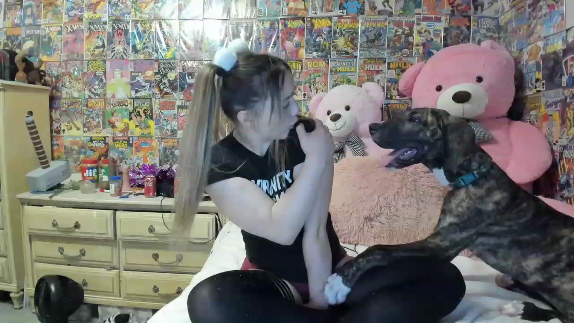 Gallery image thumbnail from Horizon_Blue's myfreecams stream on, 08/12/2023, 07:01 image 20 of 20