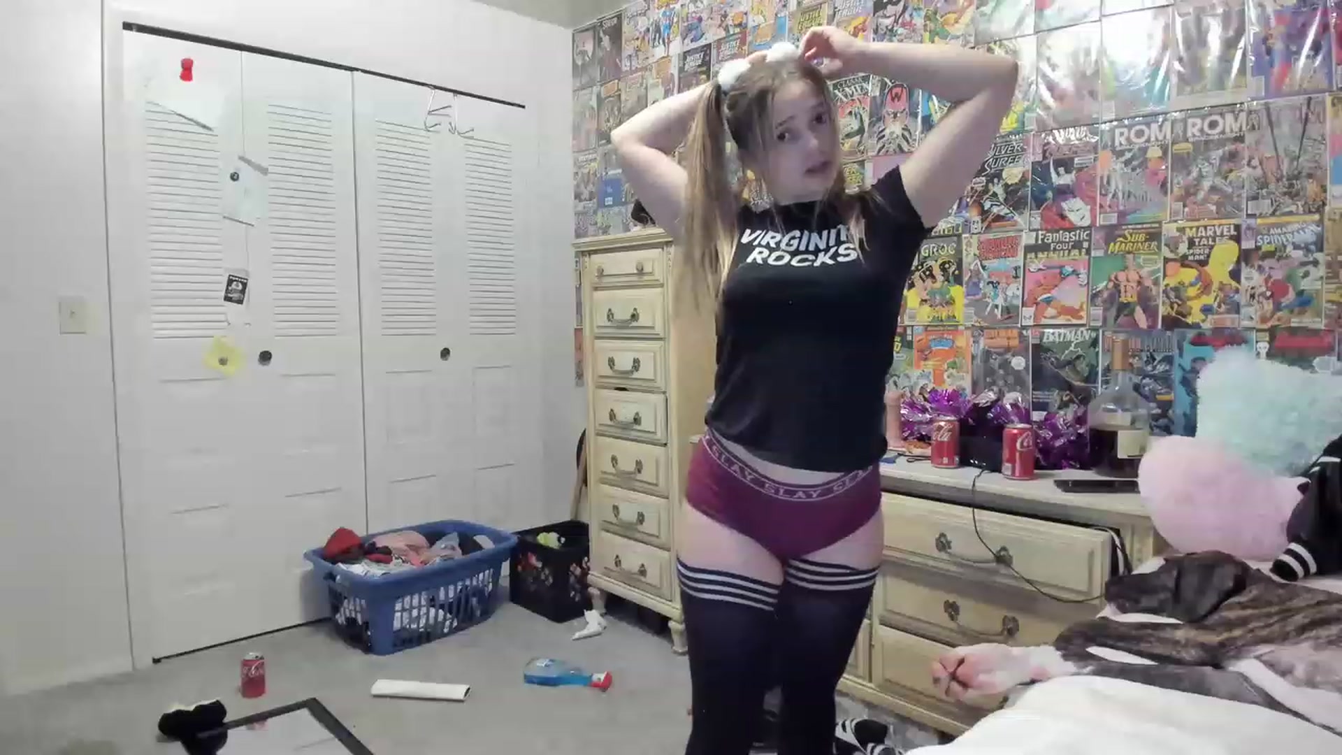 Gallery image thumbnail from Horizon_Blue's myfreecams stream on, 08/12/2023, 07:01 image 17 of 20