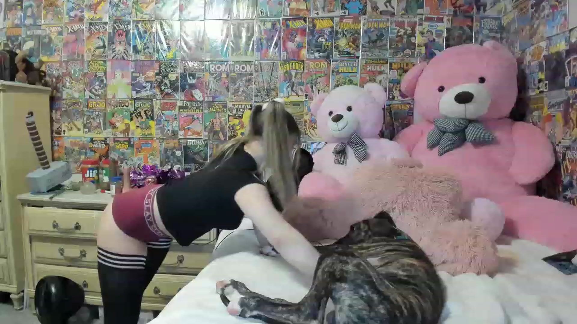 Gallery image thumbnail from Horizon_Blue's myfreecams stream on, 08/12/2023, 07:01 image 19 of 20