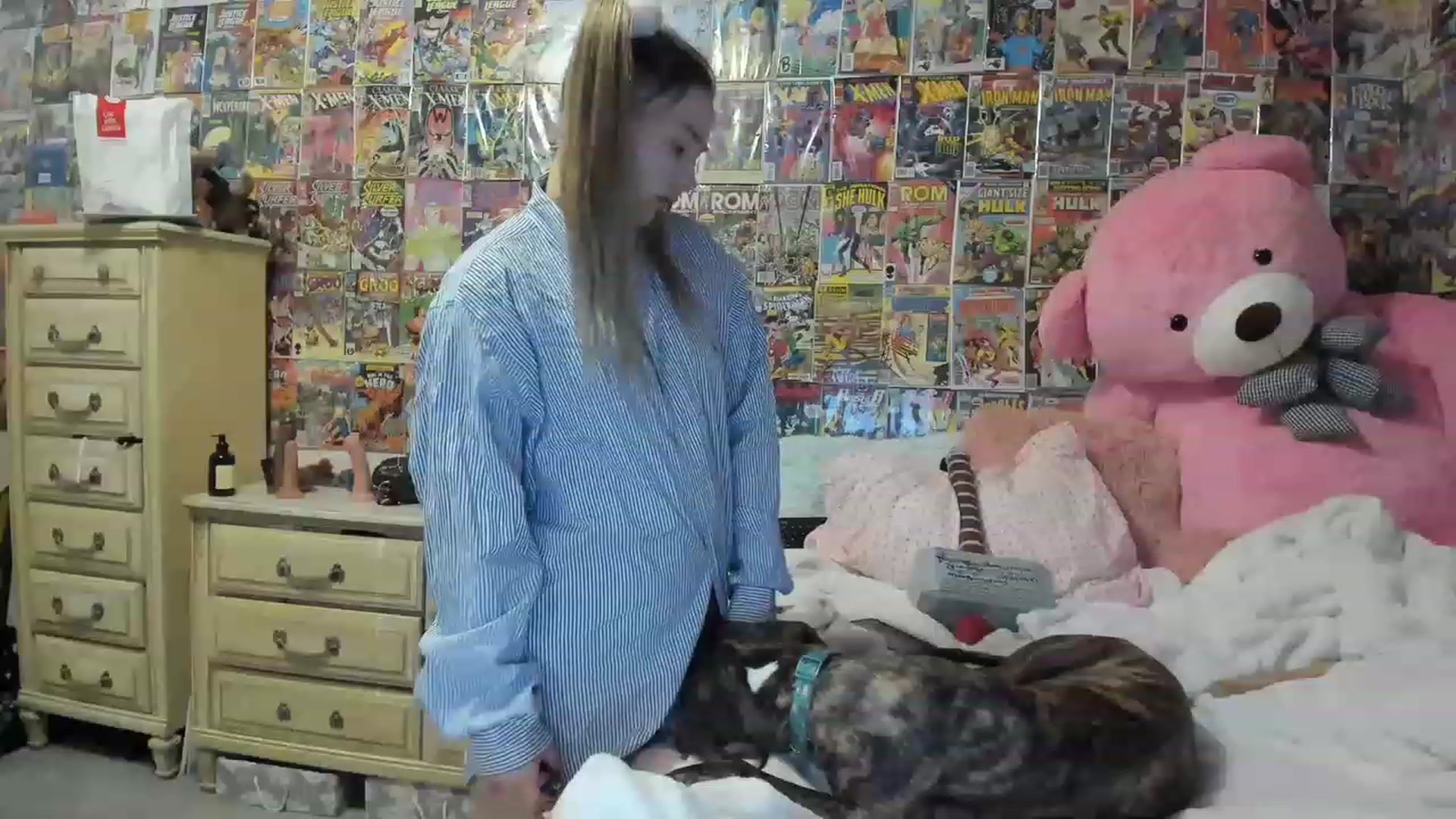 Gallery image thumbnail from Horizon_Blue's myfreecams stream on, 08/17/2023, 05:34 image 17 of 20
