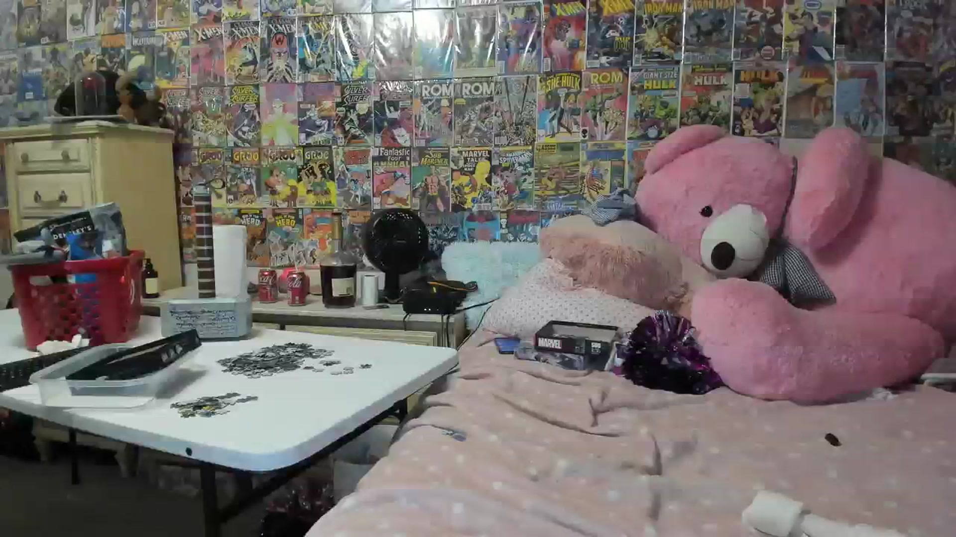 Gallery image thumbnail from Horizon_Blue's myfreecams stream on, 08/18/2023, 04:12 image 11 of 20