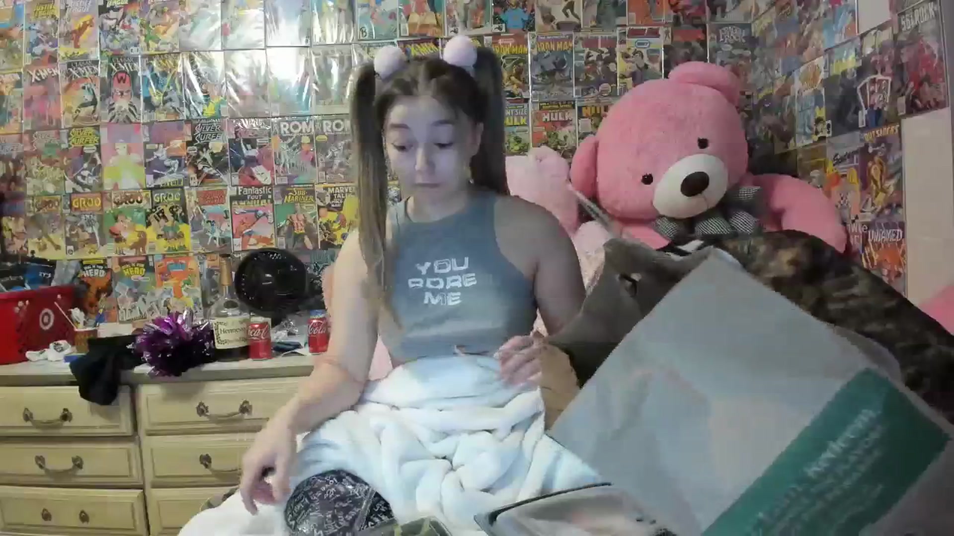 Gallery image thumbnail from Horizon_Blue's myfreecams stream on, 08/20/2023, 21:30 image 17 of 20