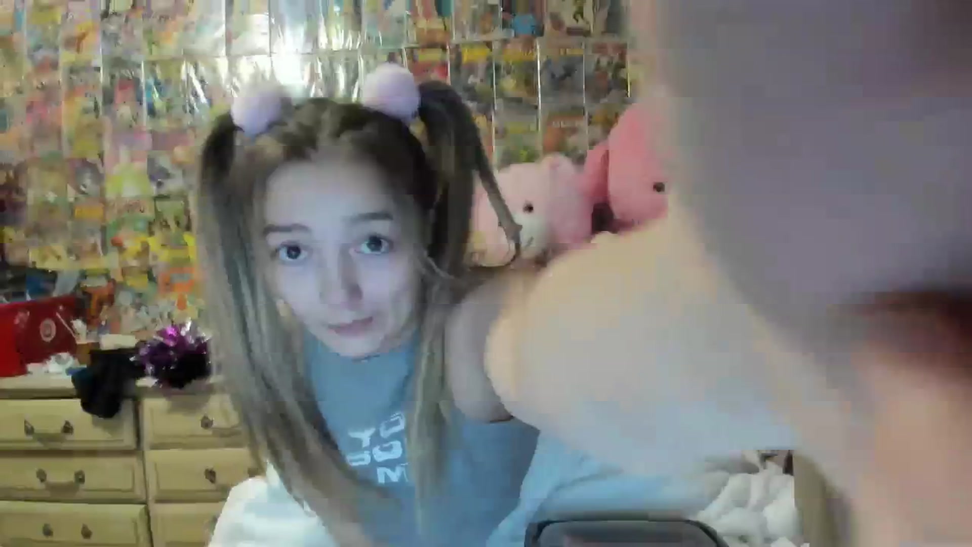 Gallery image thumbnail from Horizon_Blue's myfreecams stream on, 08/20/2023, 21:30 image 18 of 20
