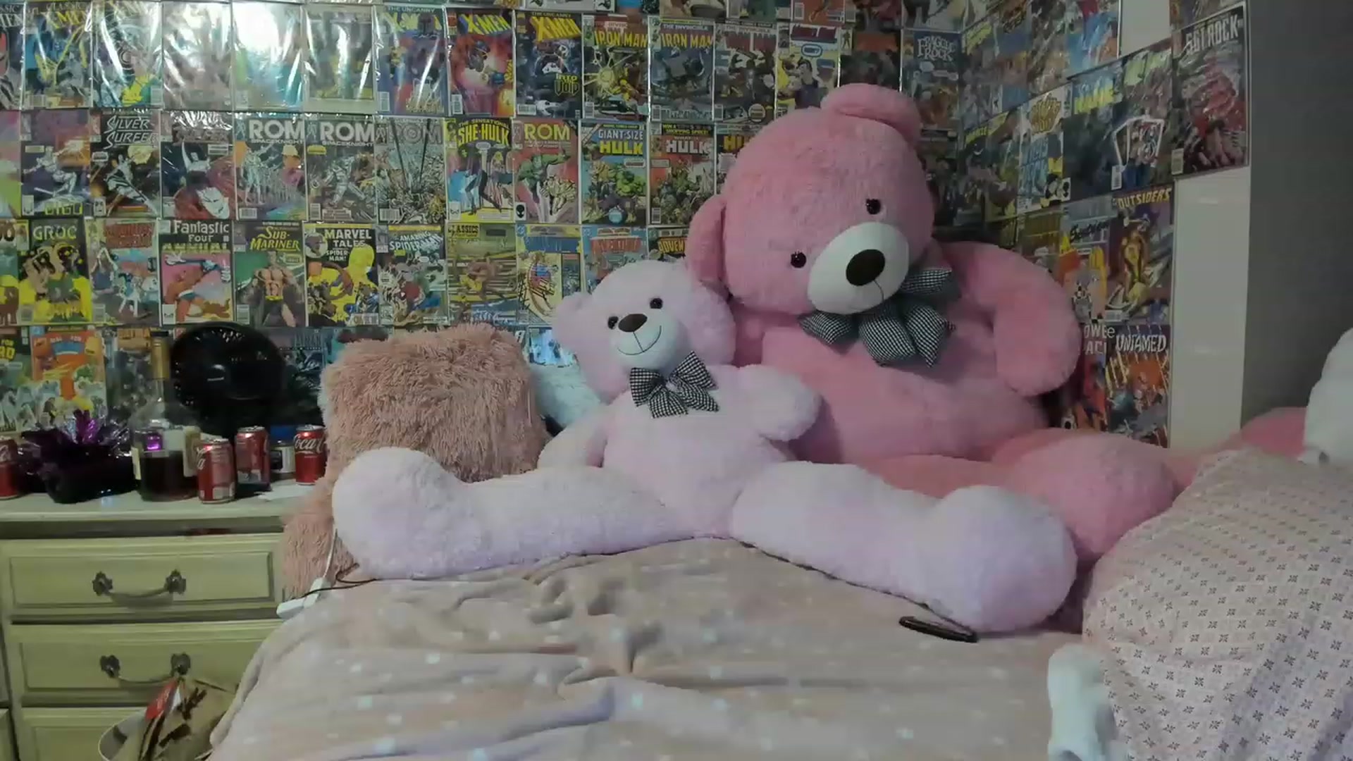 Gallery image thumbnail from Horizon_Blue's myfreecams stream on, 08/21/2023, 03:53 image 16 of 20