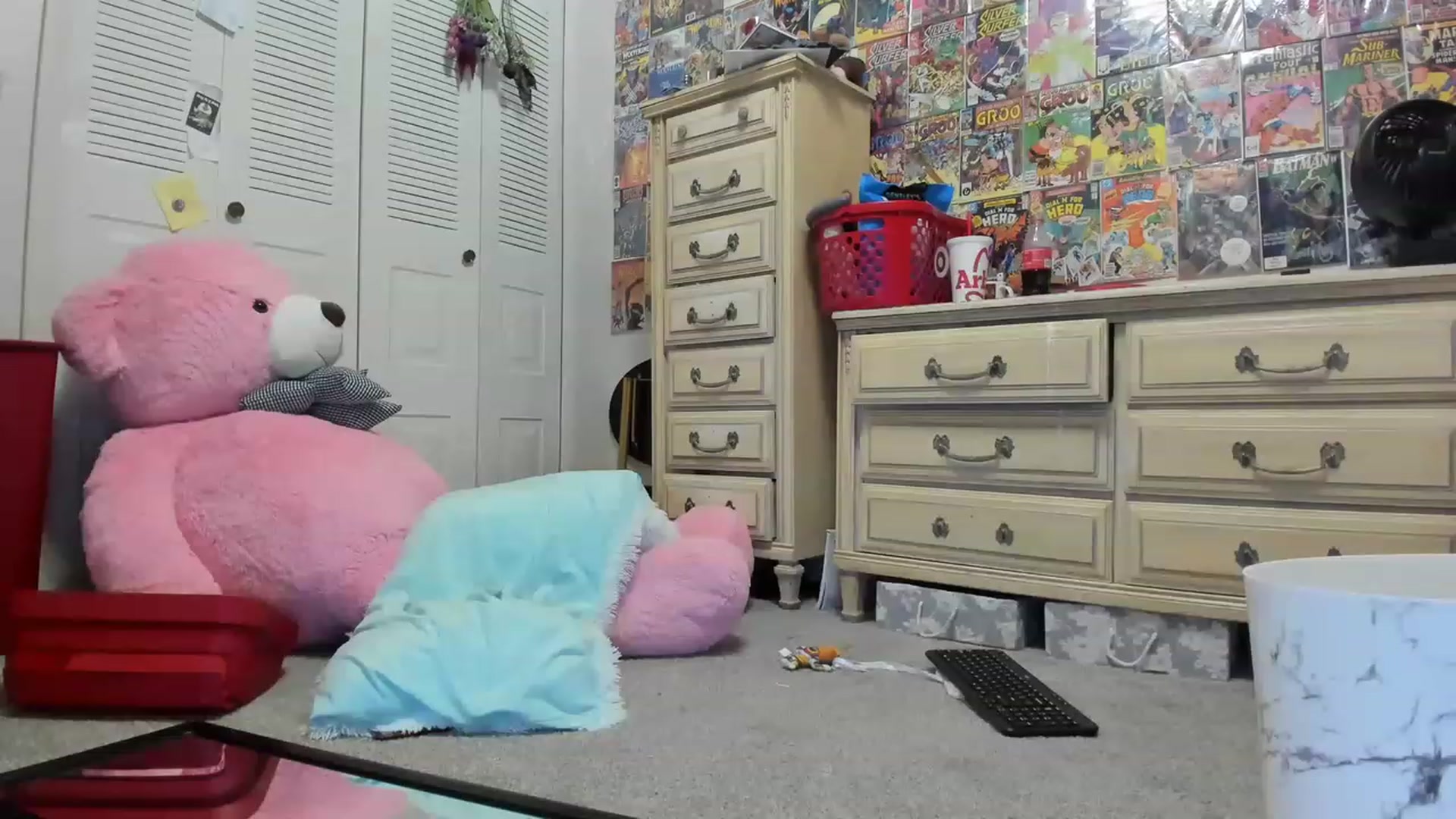 Gallery image thumbnail from Horizon_Blue's myfreecams stream on, 08/27/2023, 04:58 image 16 of 20