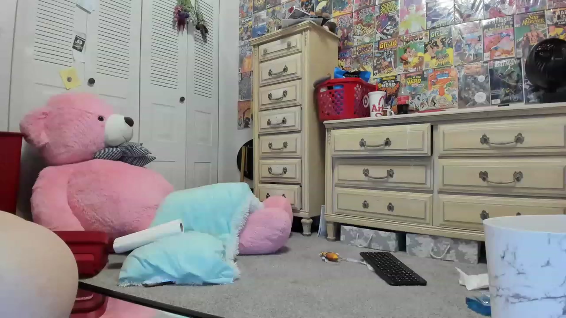 Gallery image thumbnail from Horizon_Blue's myfreecams stream on, 08/27/2023, 04:58 image 17 of 20