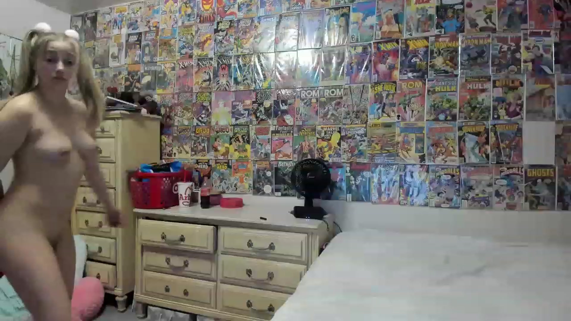 Gallery image thumbnail from Horizon_Blue's myfreecams stream on, 08/27/2023, 05:19 image 7 of 20