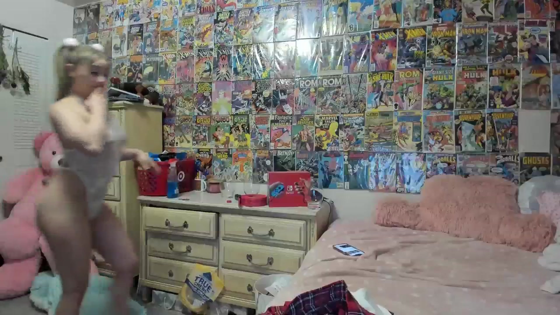 Gallery image thumbnail from Horizon_Blue's myfreecams stream on, 08/29/2023, 05:20 image 14 of 20