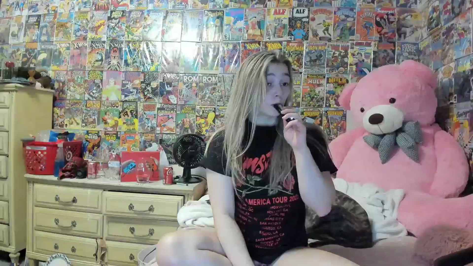 Gallery image thumbnail from Horizon_Blue's myfreecams stream on, 09/01/2023, 04:48 image 11 of 20