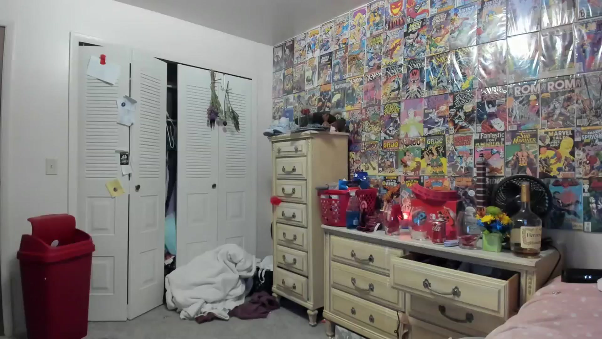 Gallery image thumbnail from Horizon_Blue's myfreecams stream on, 09/03/2023, 03:48 image 14 of 20
