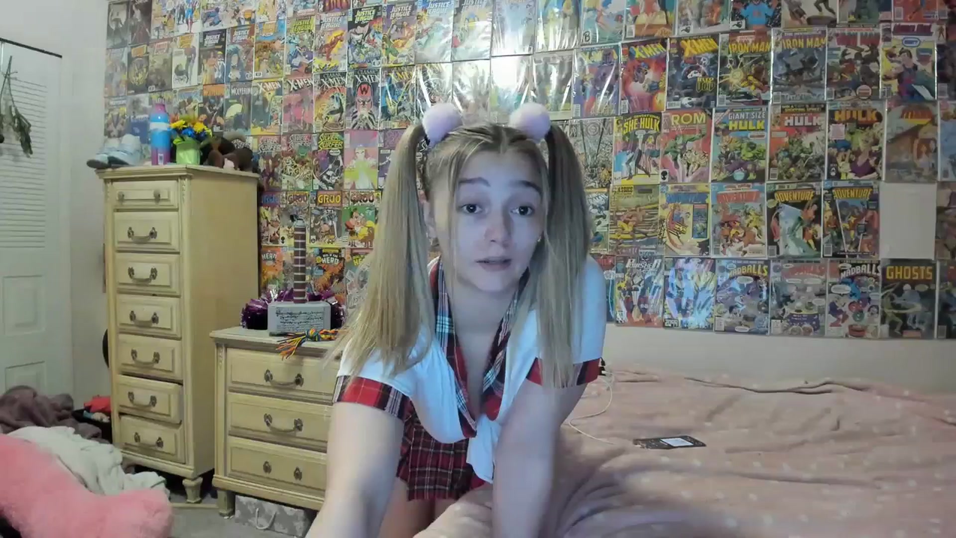 Gallery image thumbnail from Horizon_Blue's myfreecams stream on, 09/04/2023, 04:06 image 10 of 20