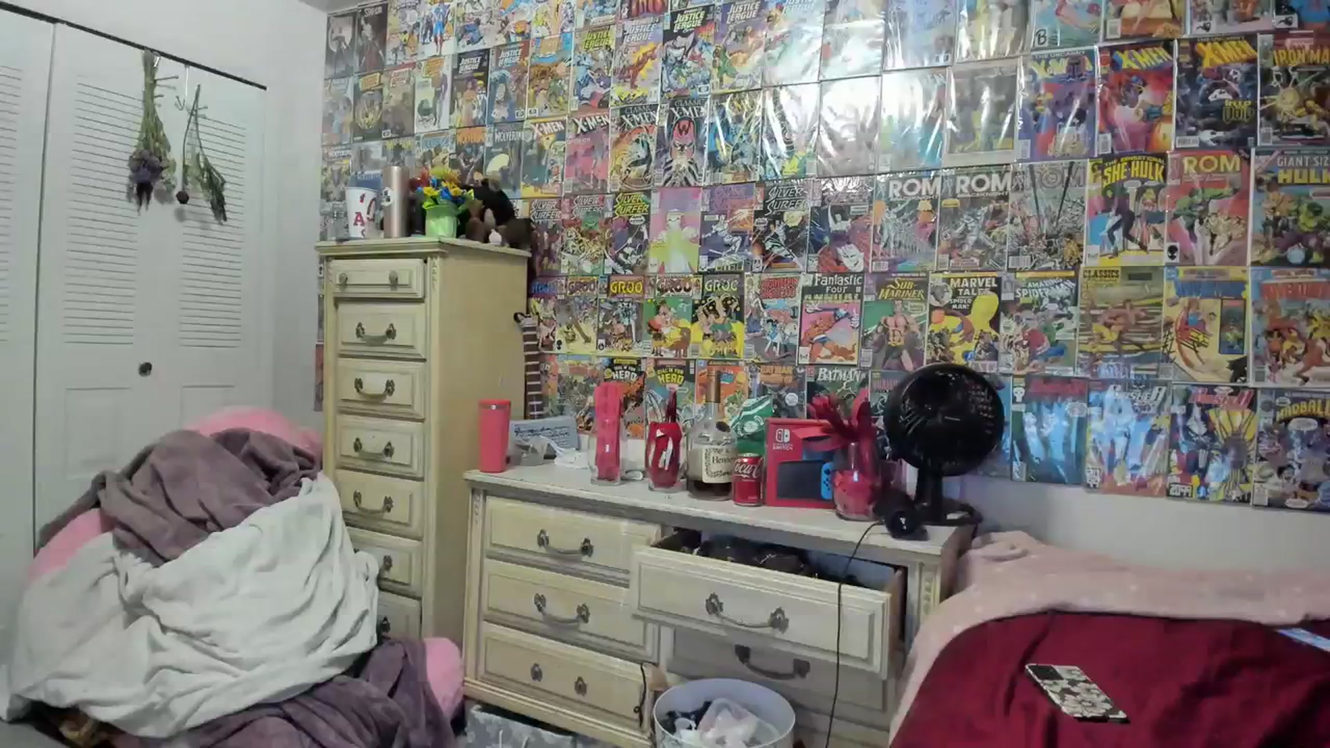Gallery image thumbnail from Horizon_Blue's myfreecams stream on, 09/10/2023, 06:30 image 8 of 20