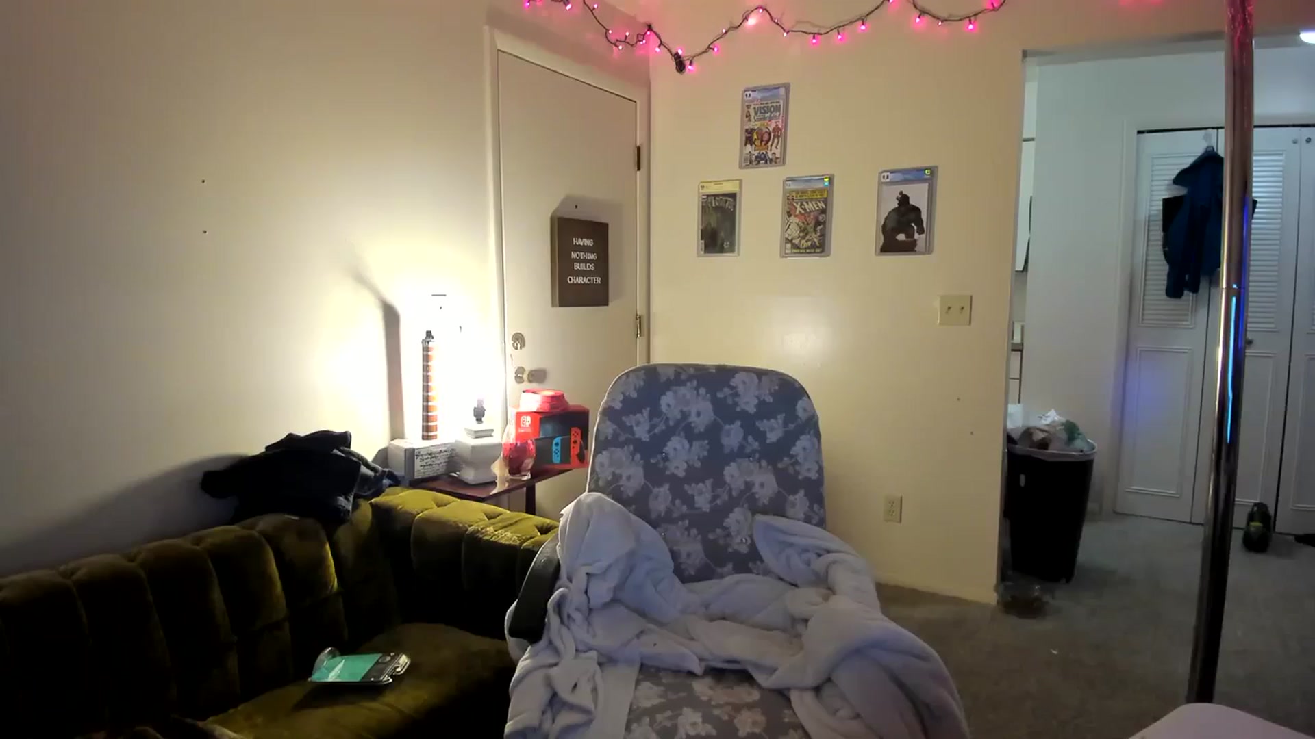 Gallery image thumbnail from Horizon_Blue's myfreecams stream on, 09/15/2023, 08:35 image 7 of 20
