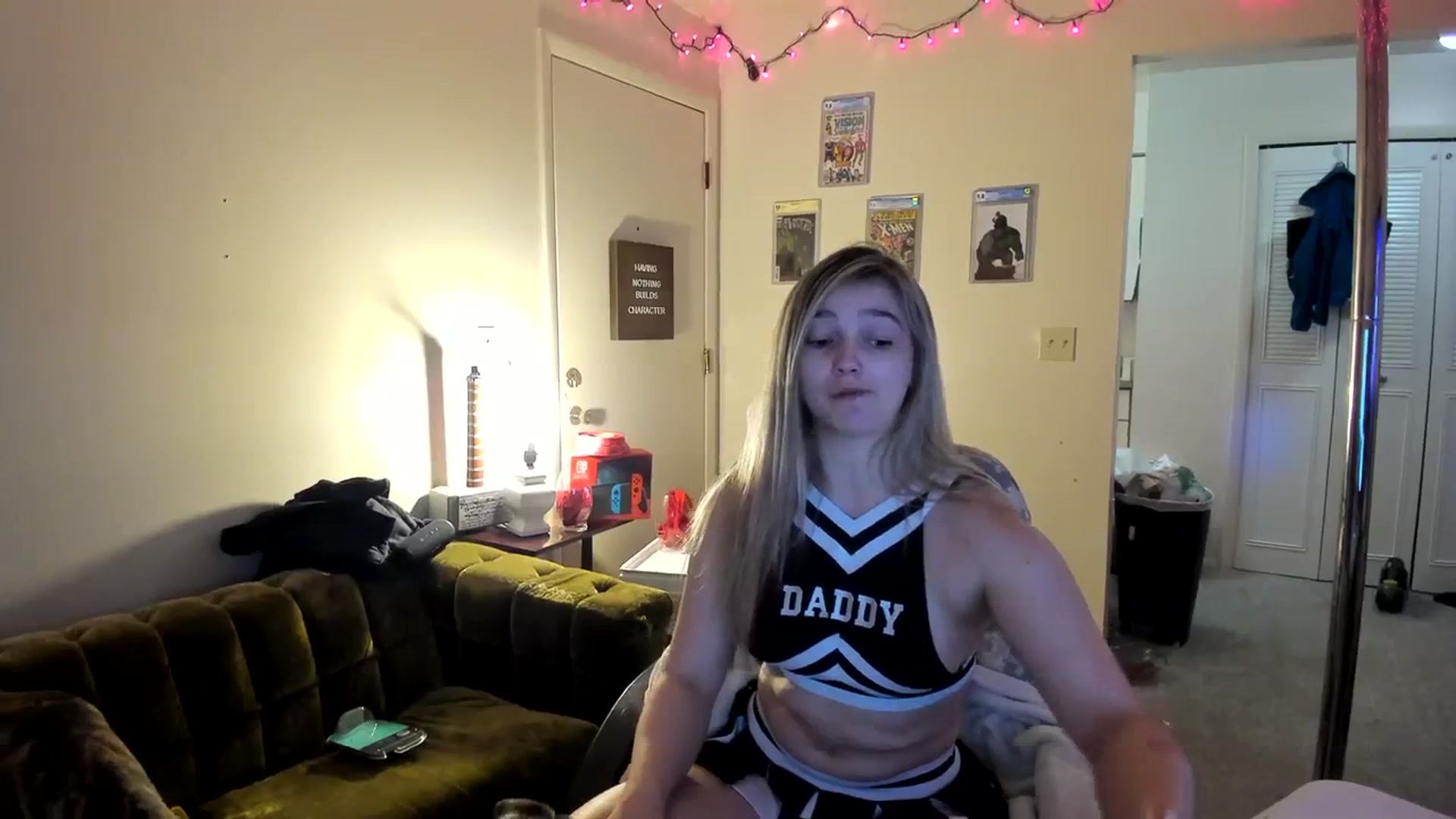 Gallery image thumbnail from Horizon_Blue's myfreecams stream on, 09/15/2023, 08:35 image 14 of 20